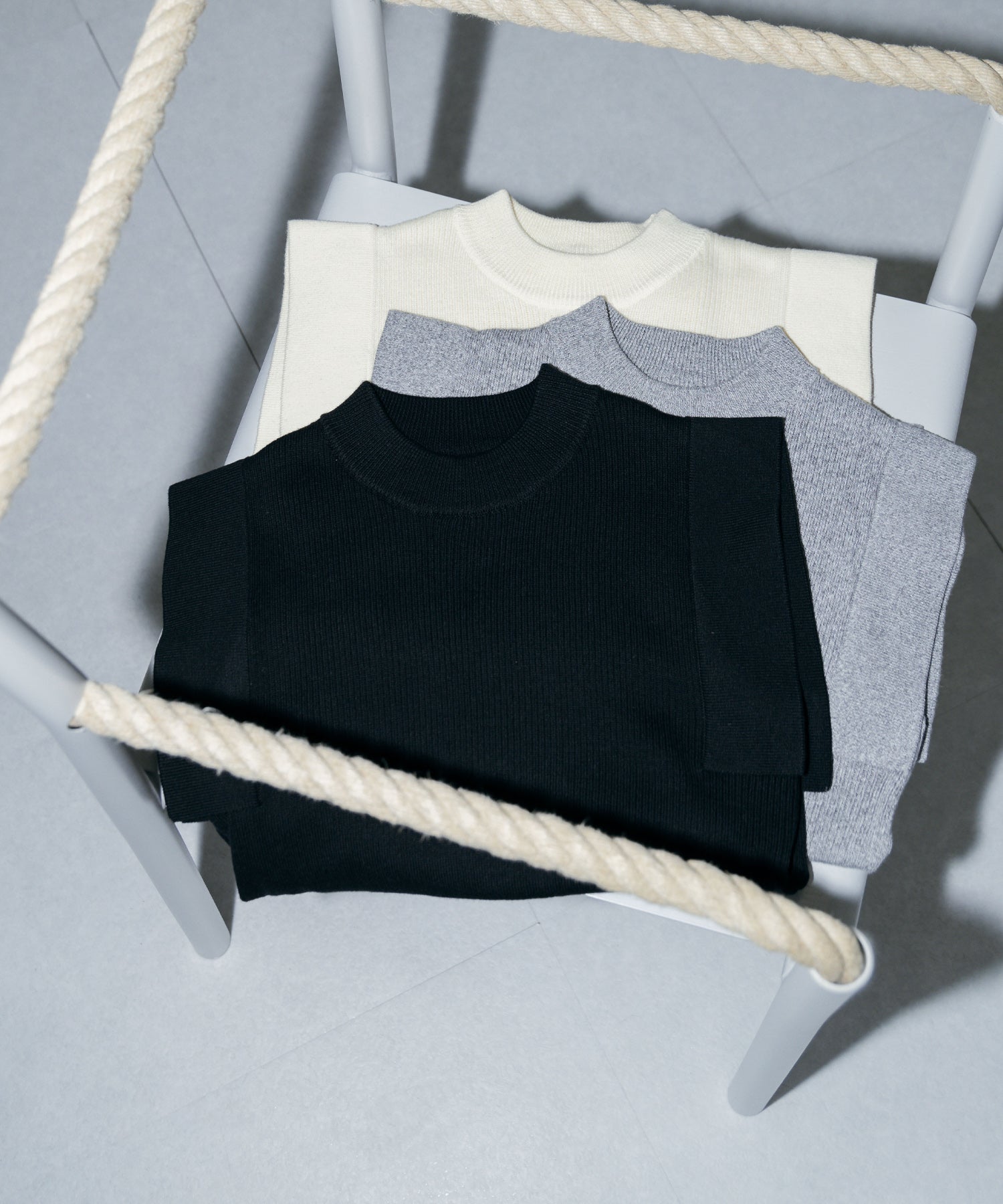 スクエアスリーブトップス