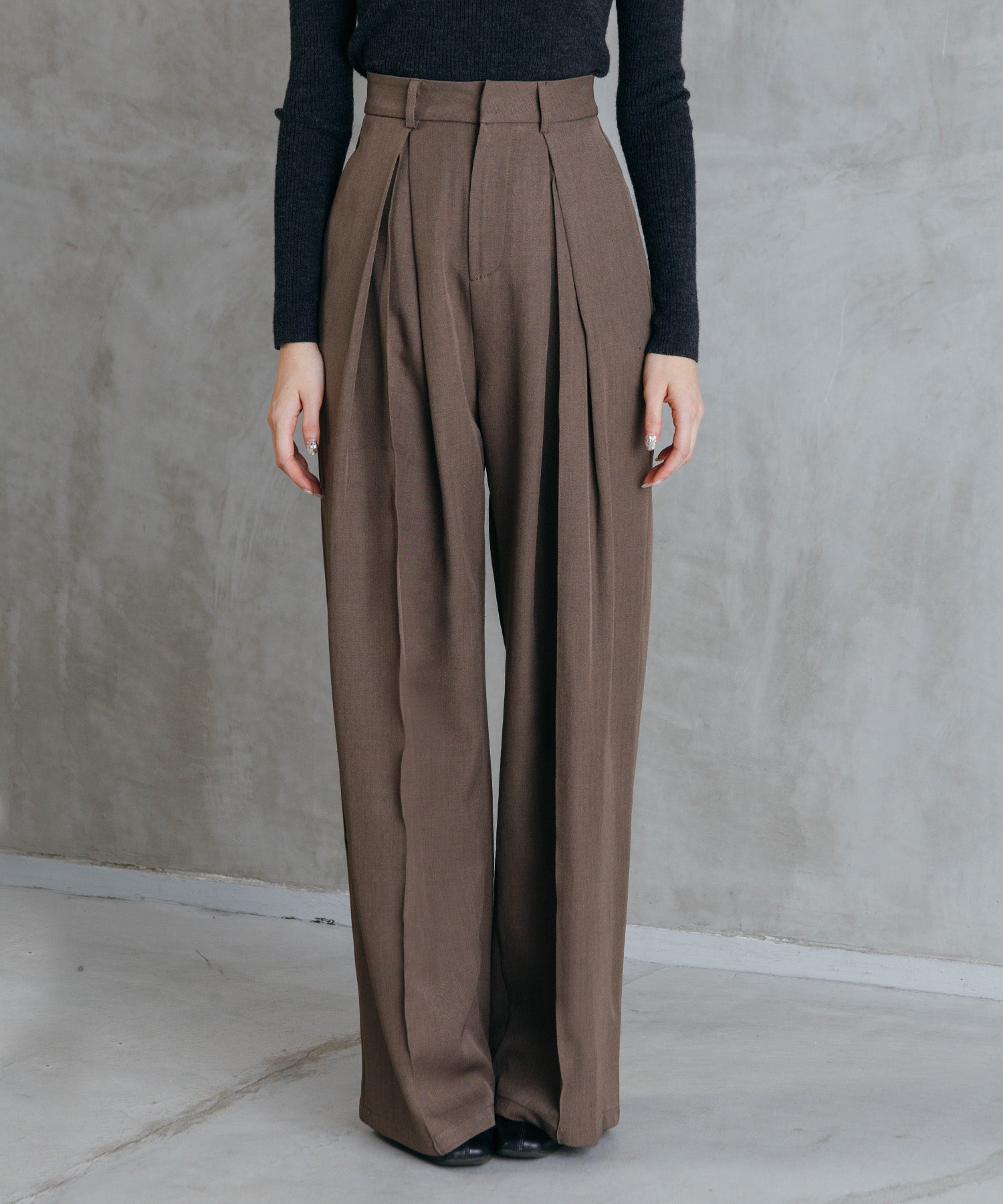 ウエストタックワイドパンツ