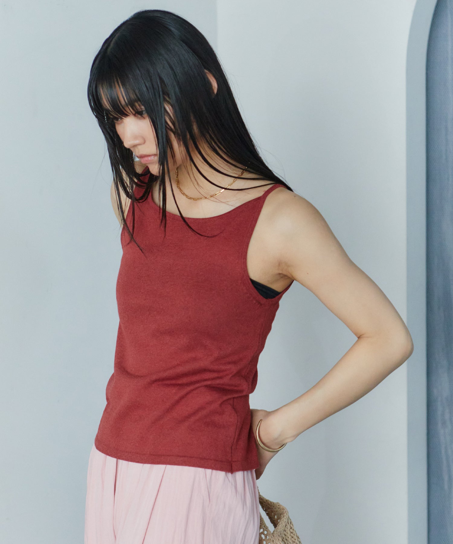 ホールドラウンドネックキャミ