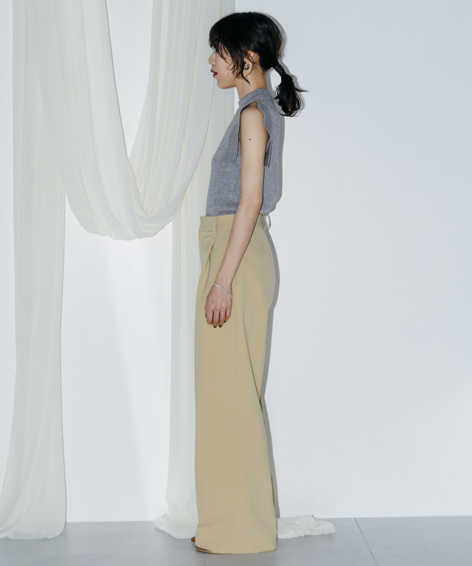 スクエアスリーブトップス