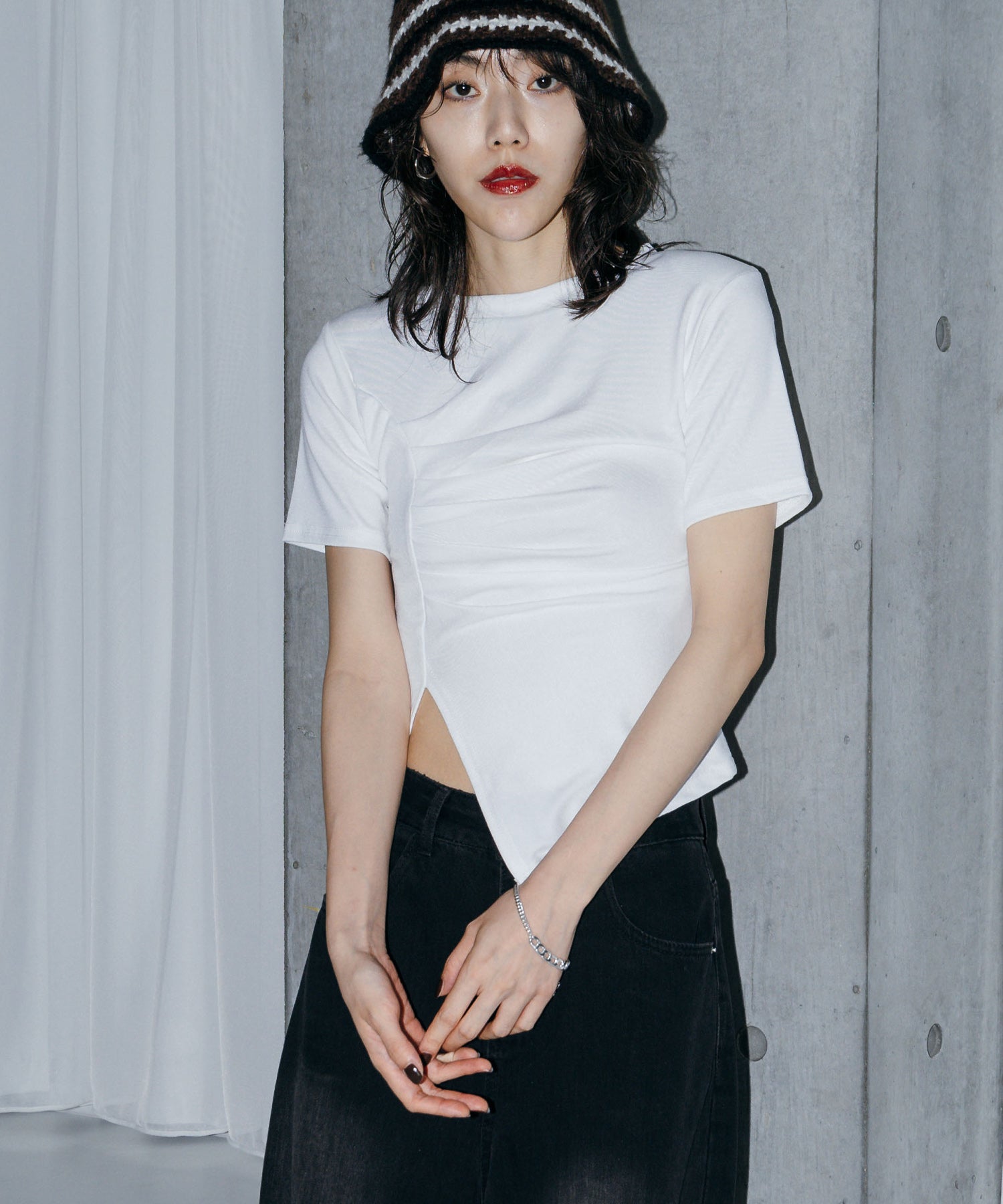 アシンメトリーギャザーTシャツ