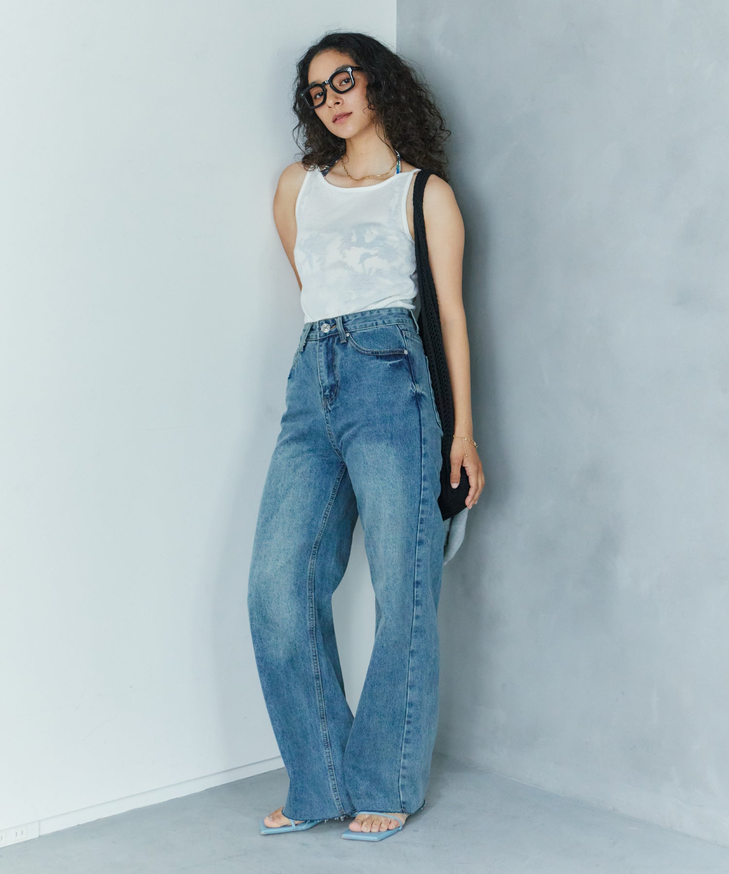 ホールドラウンドネックキャミ