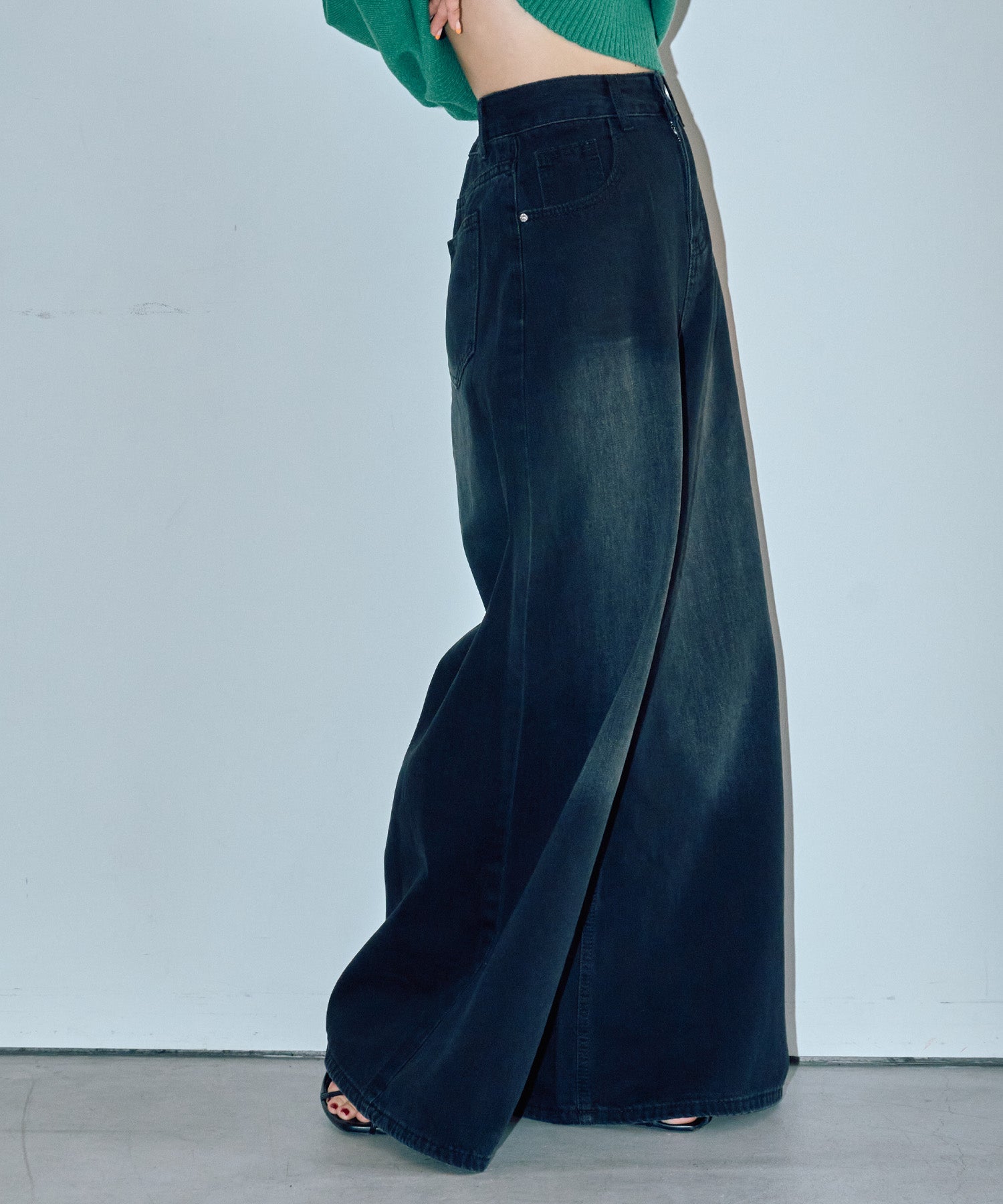 ワイドベルデニム