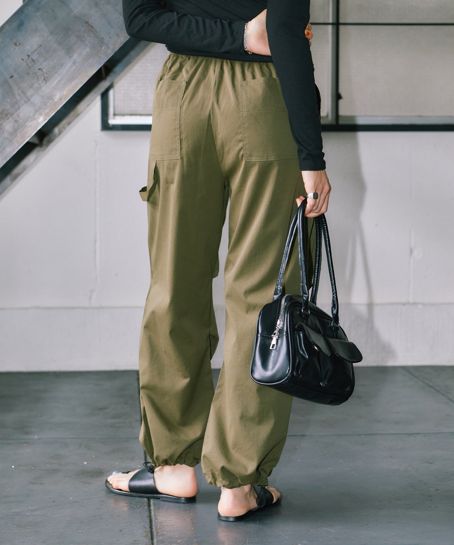 カーゴストレートパンツ