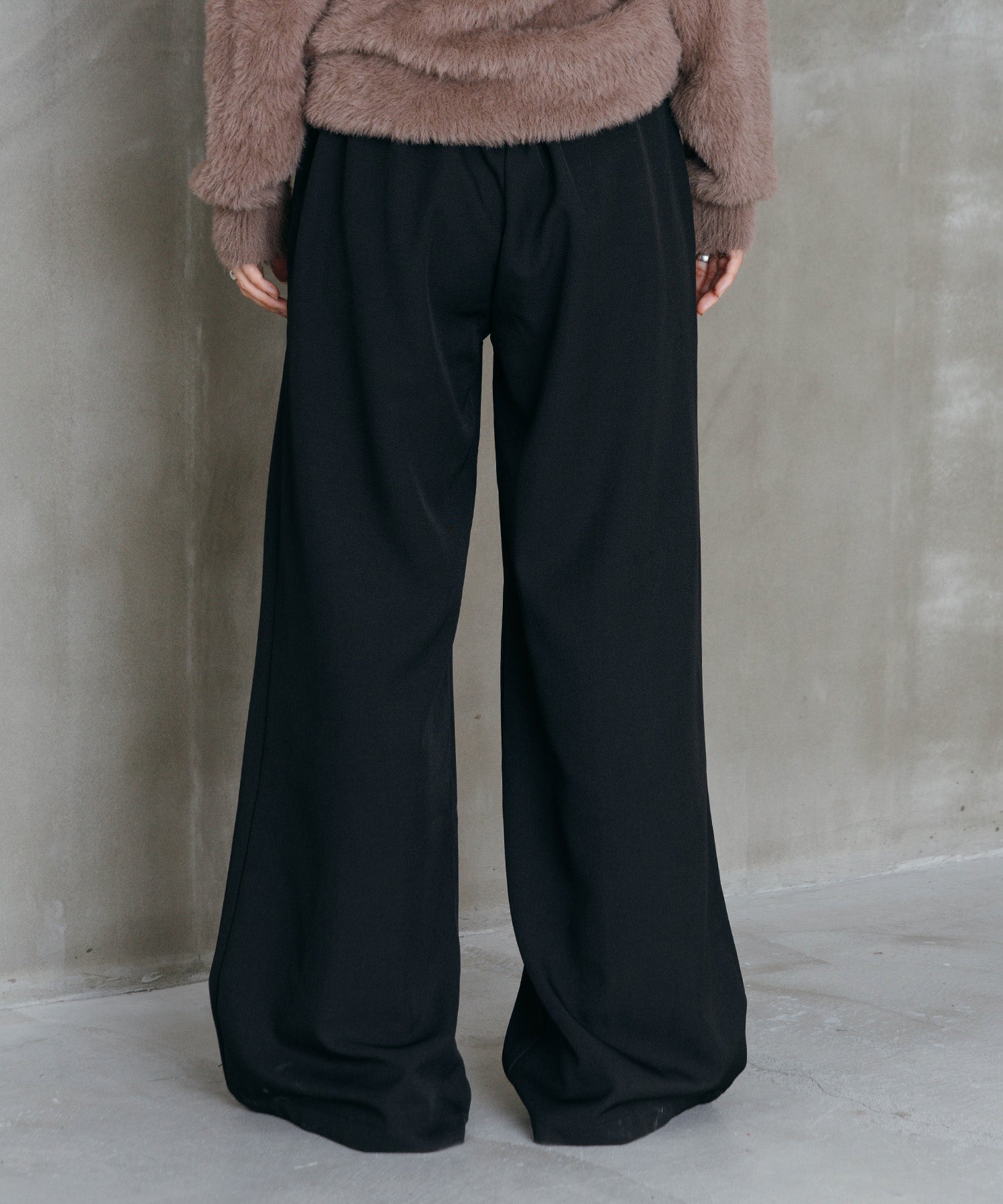 ウエストタックワイドパンツ