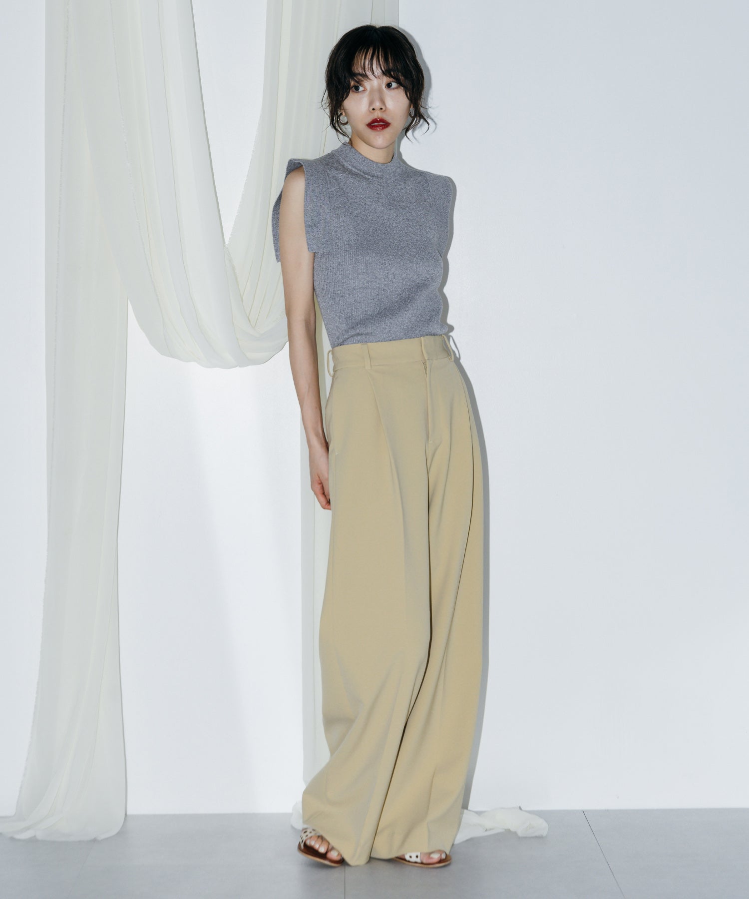 スクエアスリーブトップス