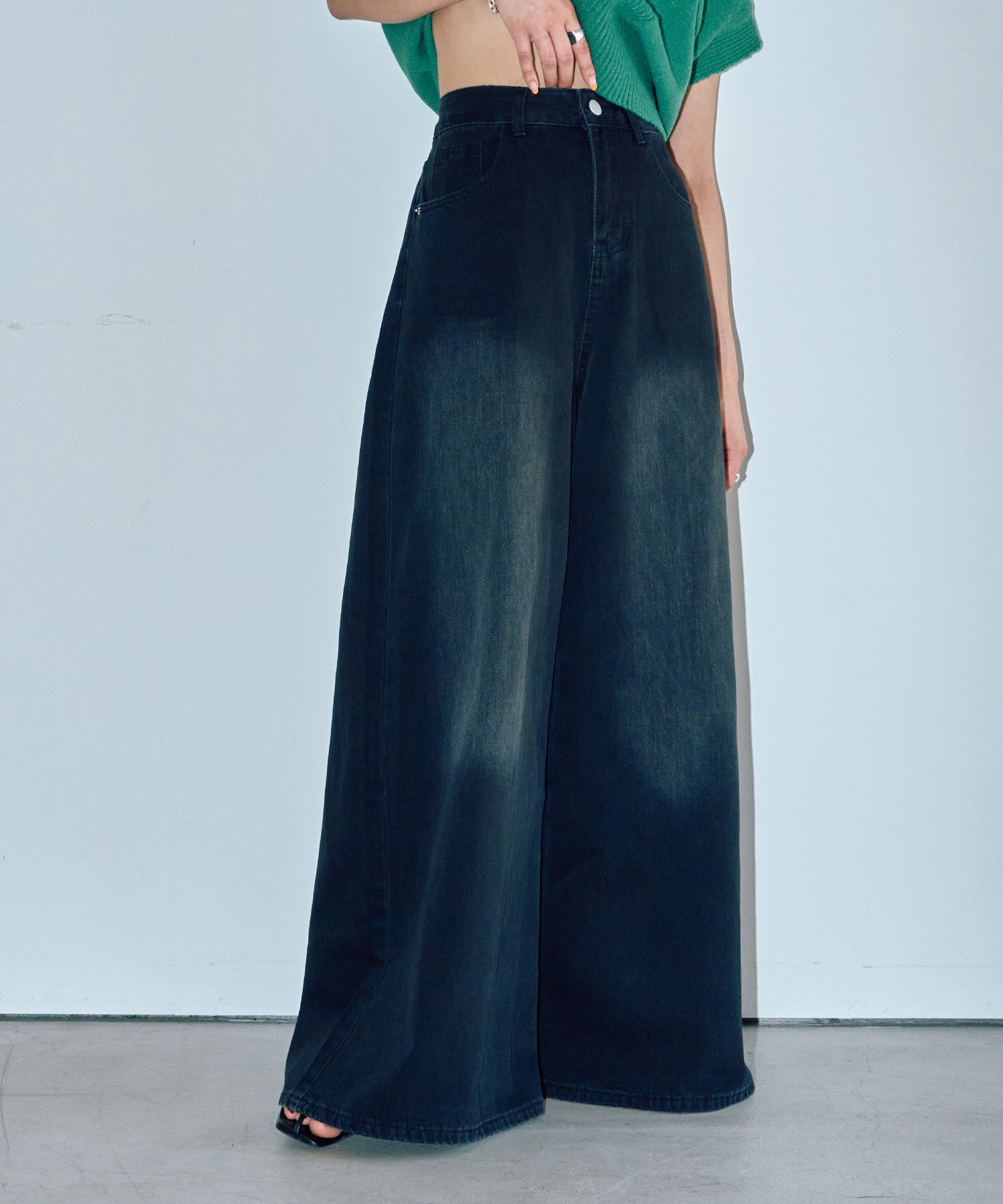 ワイドベルデニム