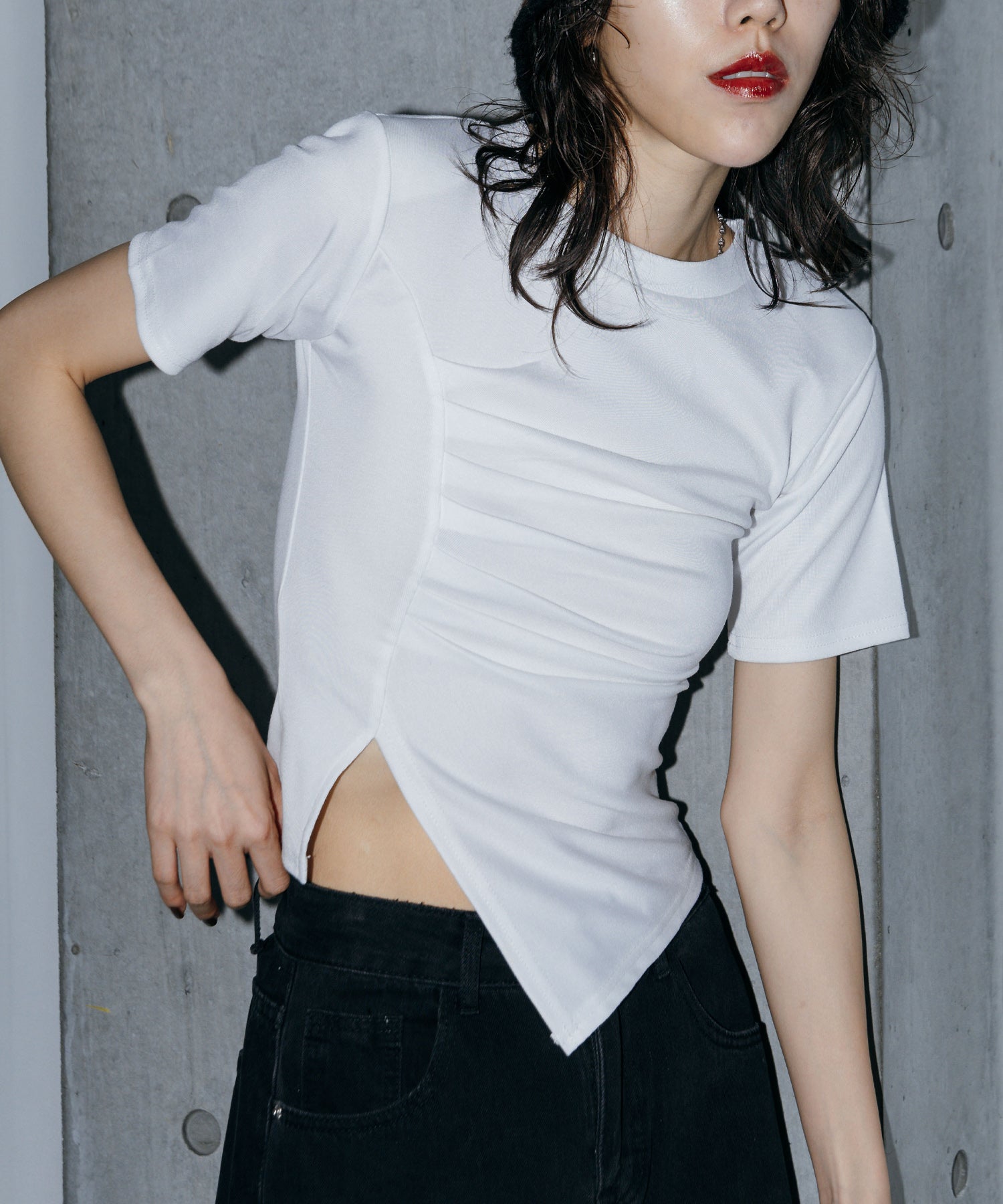 アシンメトリーギャザーTシャツ