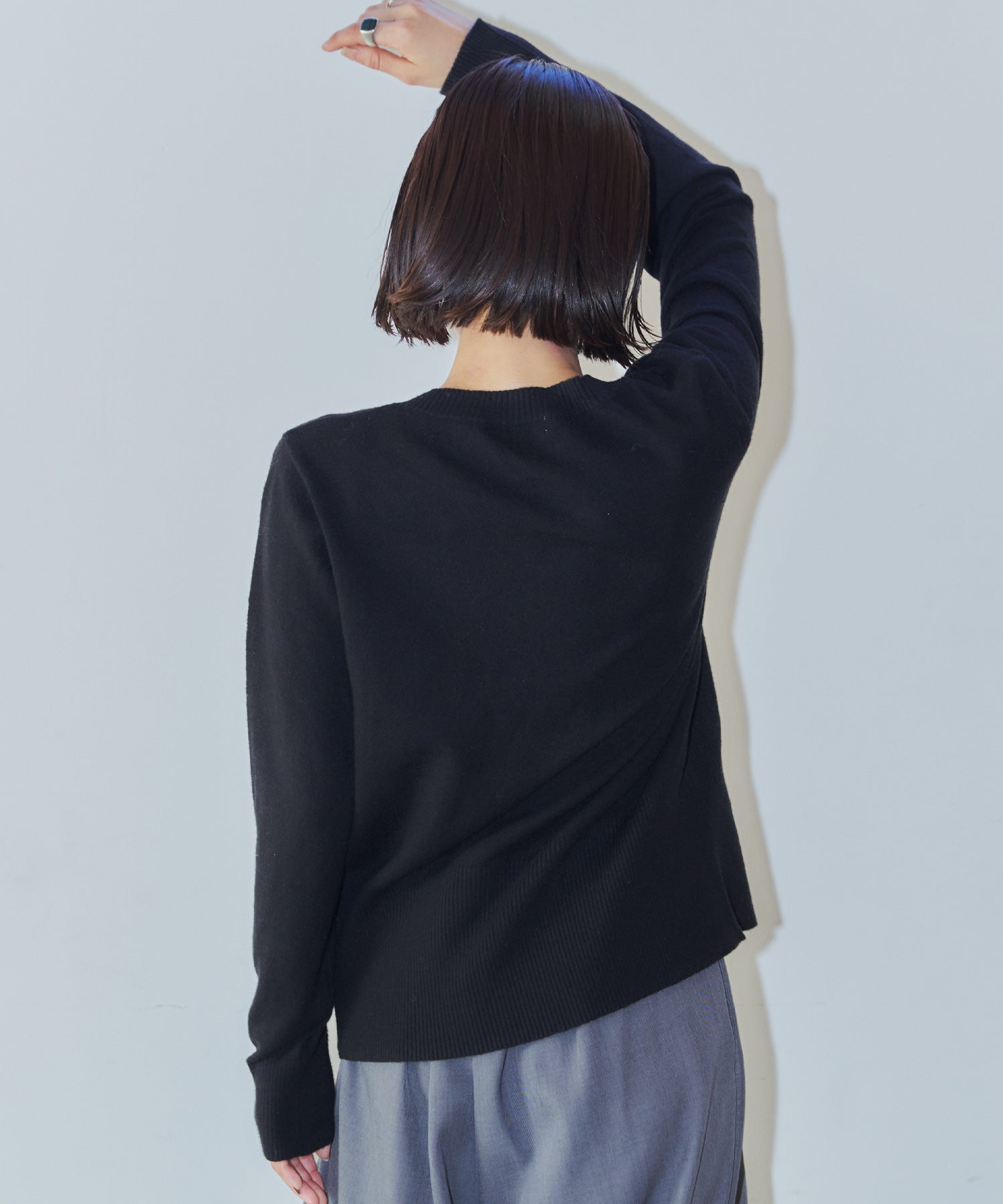 メニーボタンスリットカーデ