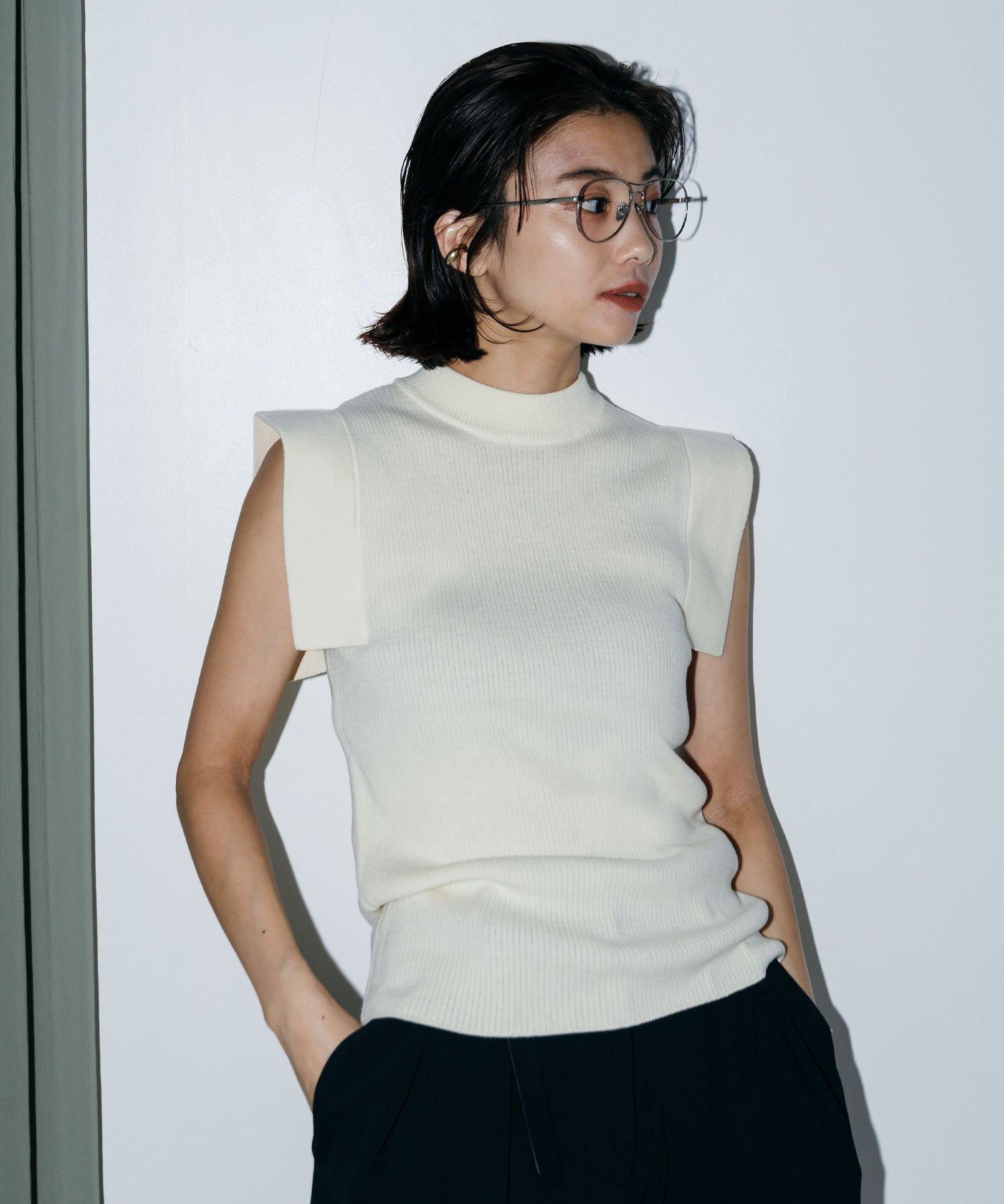 スクエアスリーブトップス