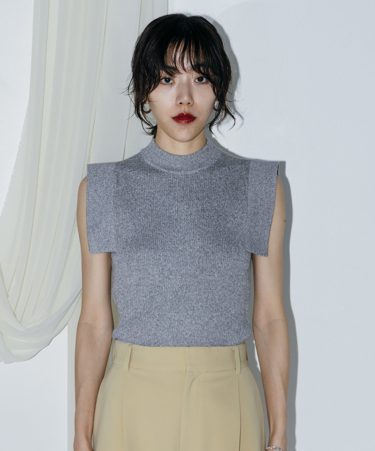 スクエアスリーブトップス