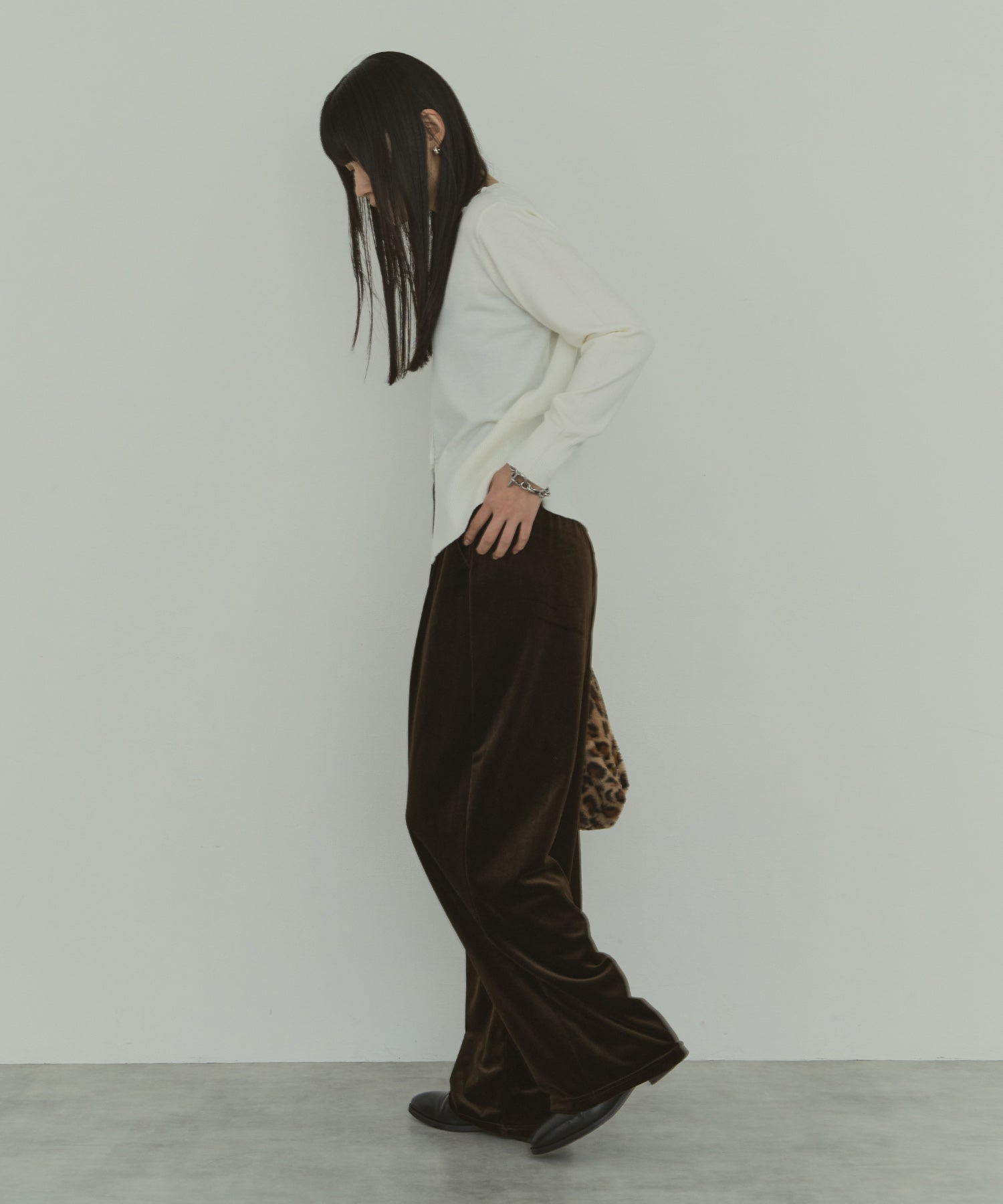 メニーボタンスリットカーデ