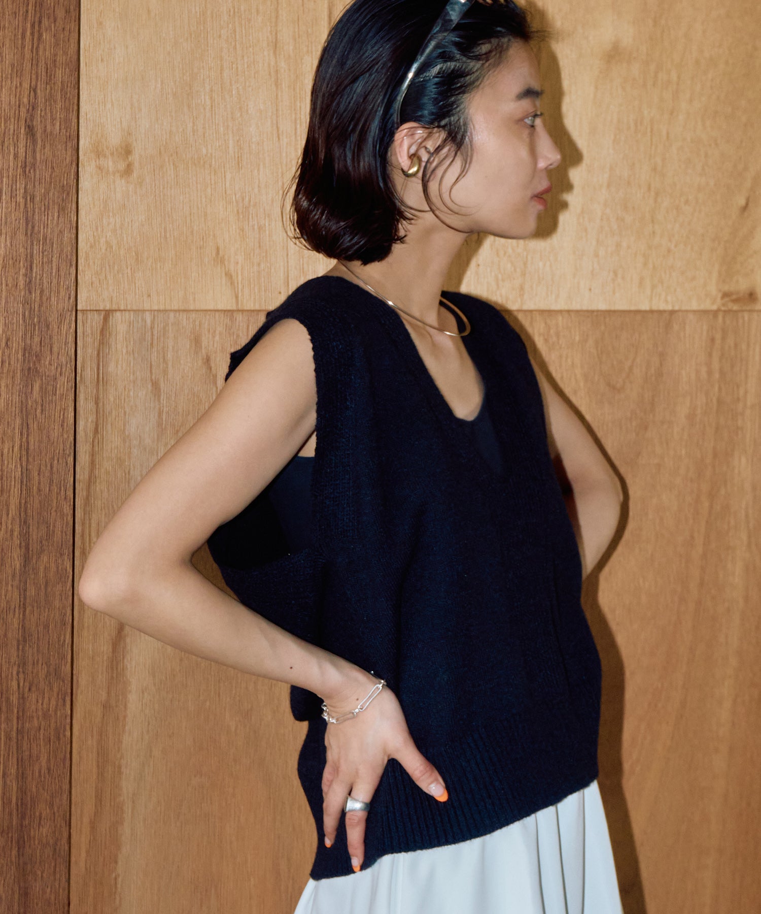 深Vネックメルヘンニットベスト