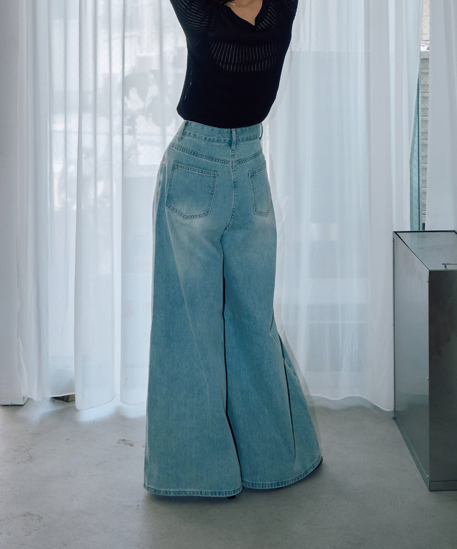 ワイドベルデニム