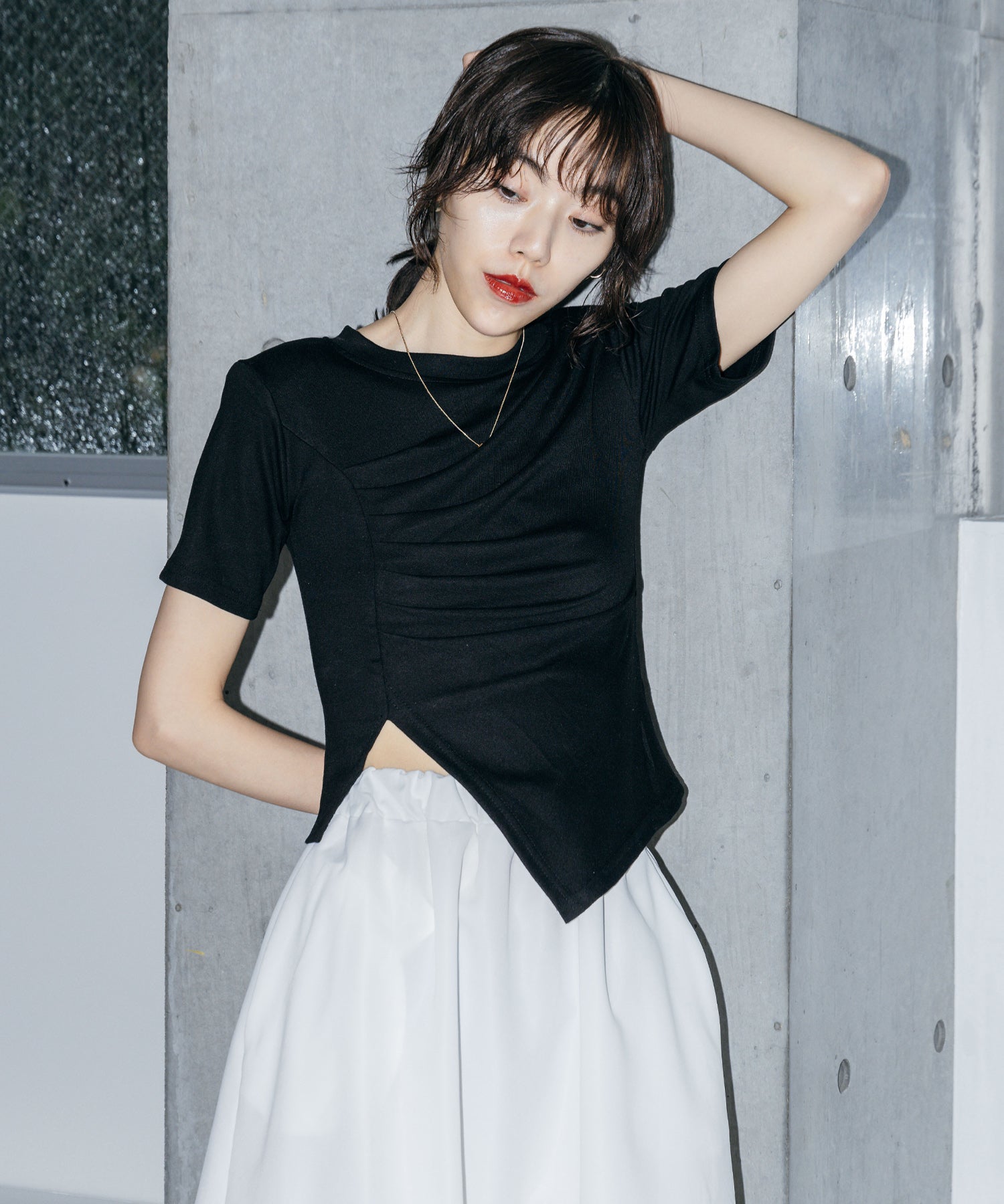 アシンメトリーギャザーTシャツ