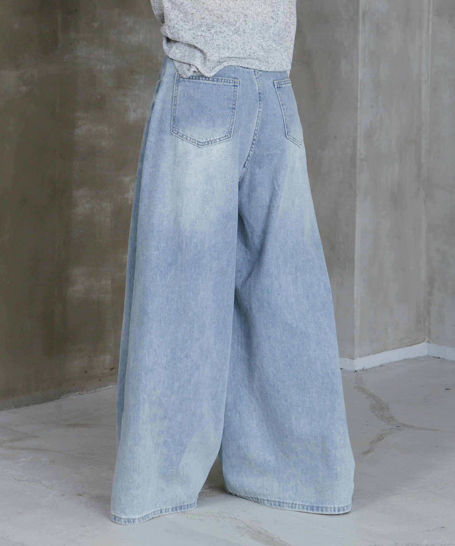 ワイドベルデニム