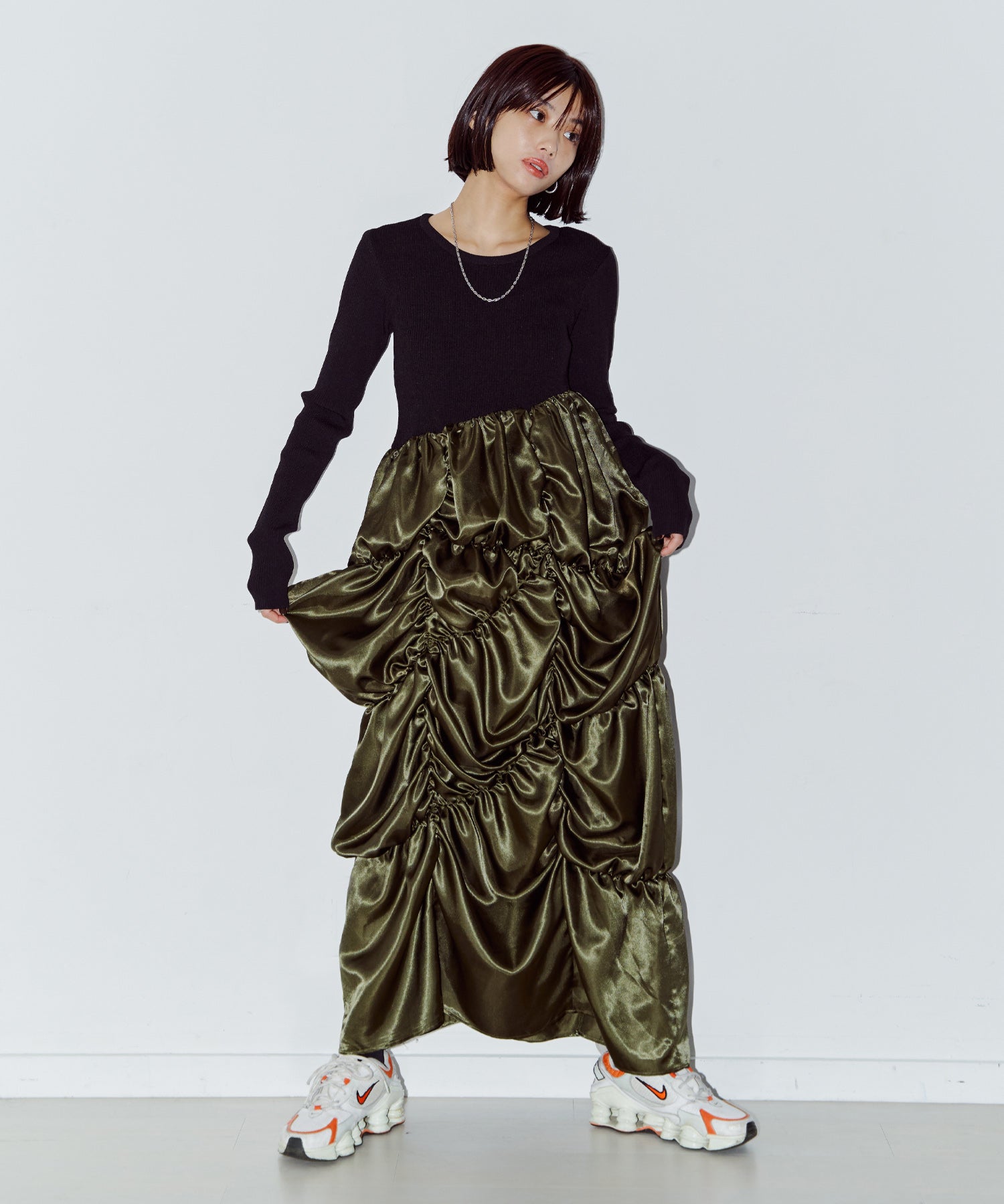 ダリアドッキングギャザーワンピース