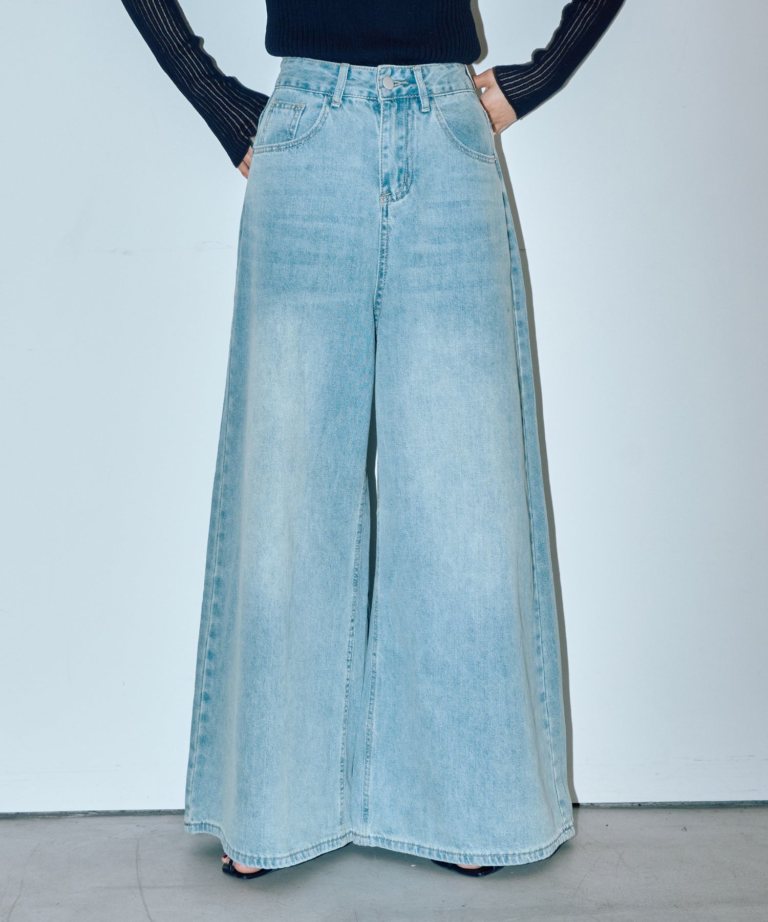ワイドベルデニム