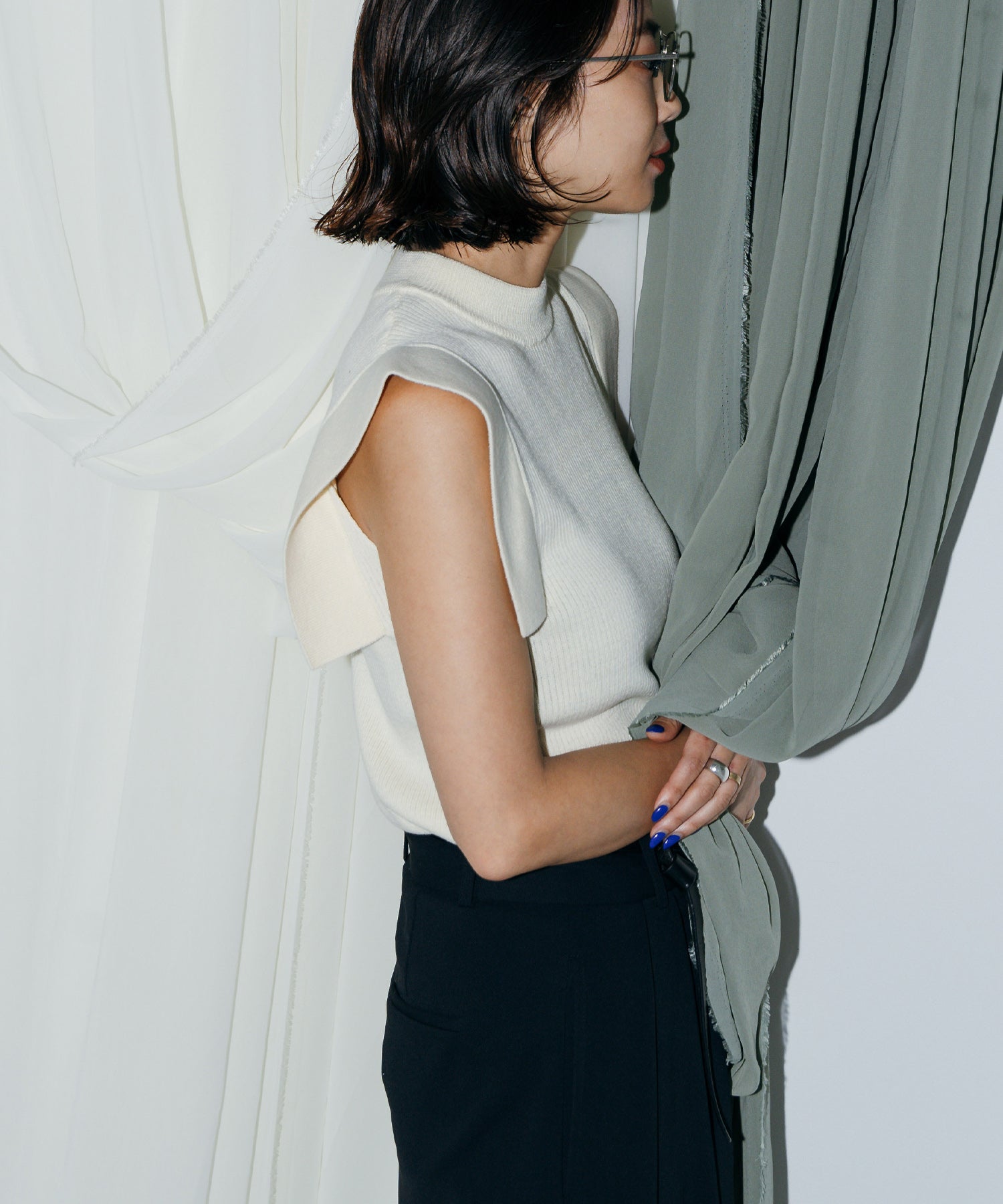 スクエアスリーブトップス