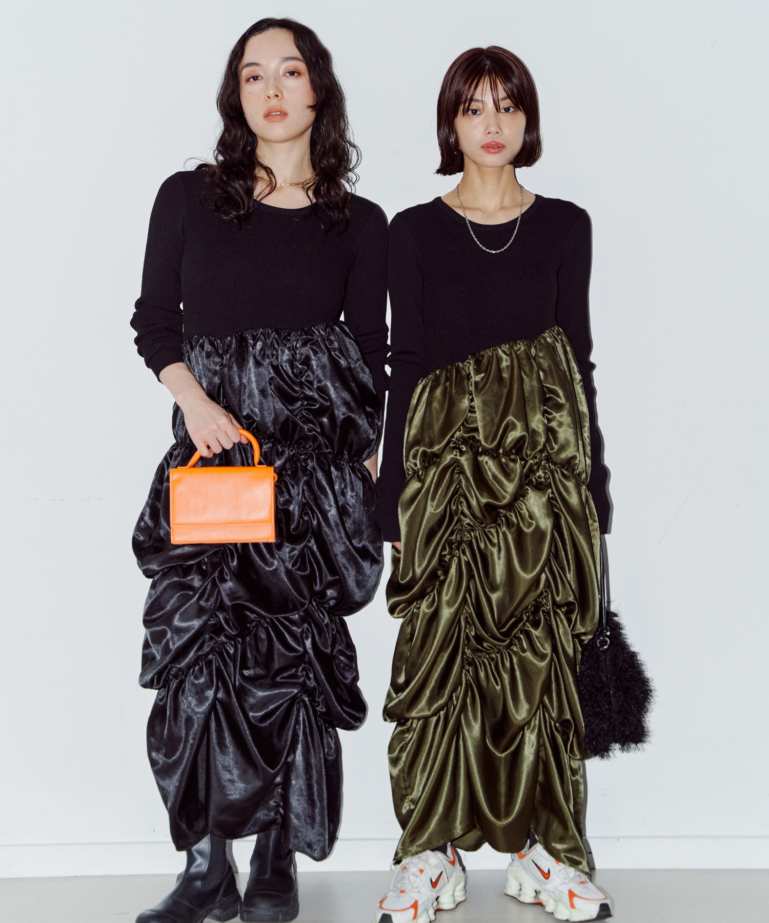 ダリアドッキングギャザーワンピース