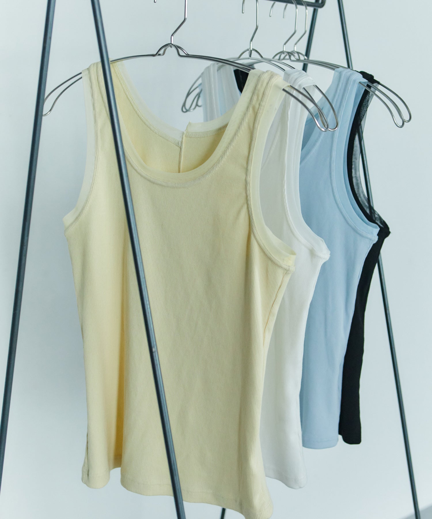 アシンメトリースリットチュールタンク