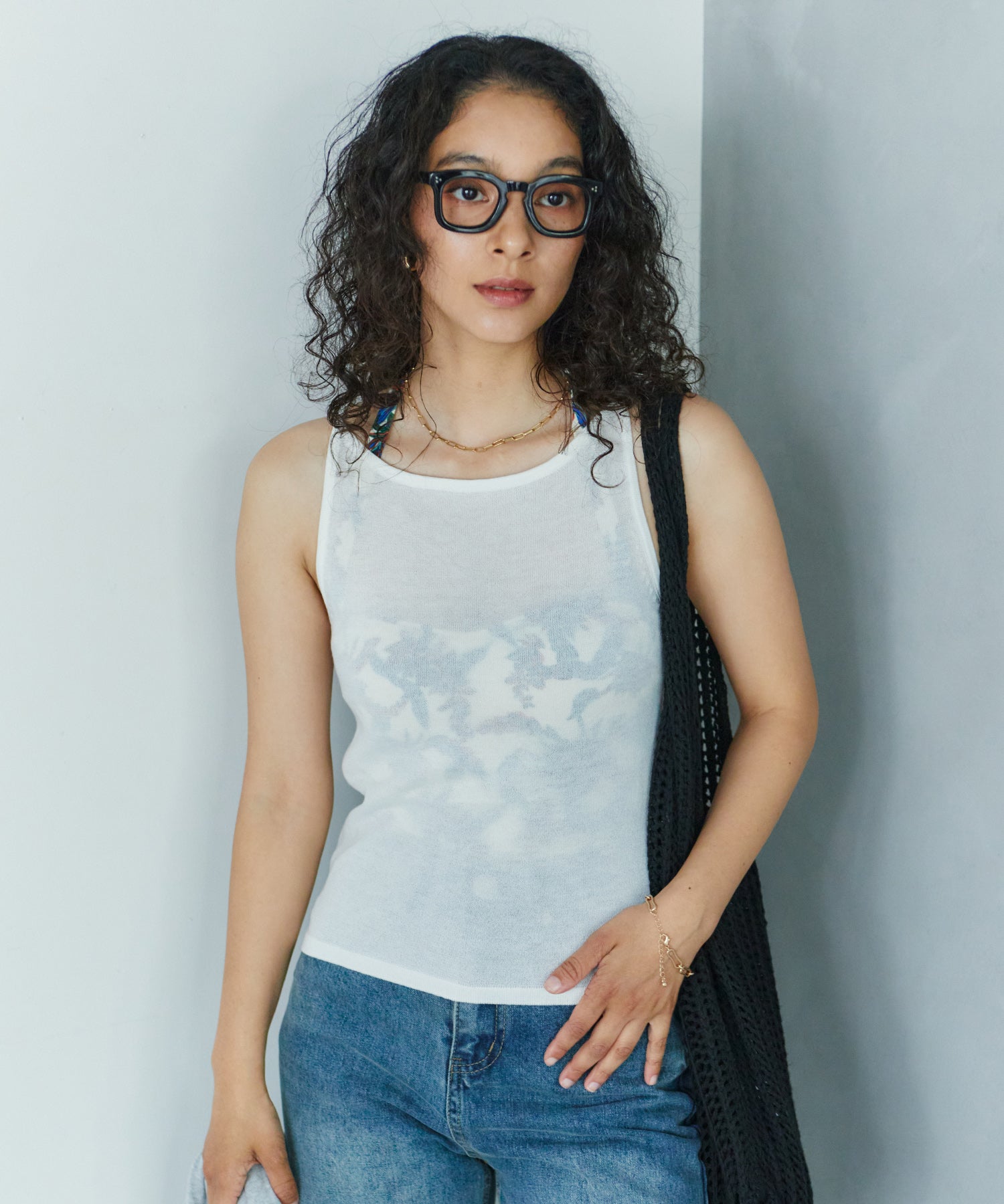 ホールドラウンドネックキャミ