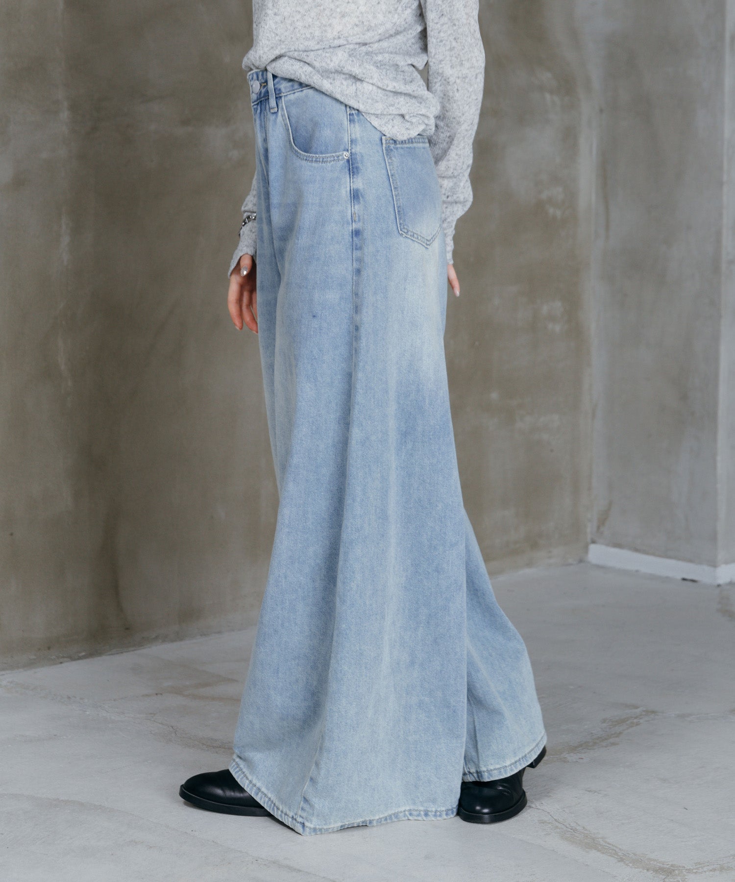 ワイドベルデニム