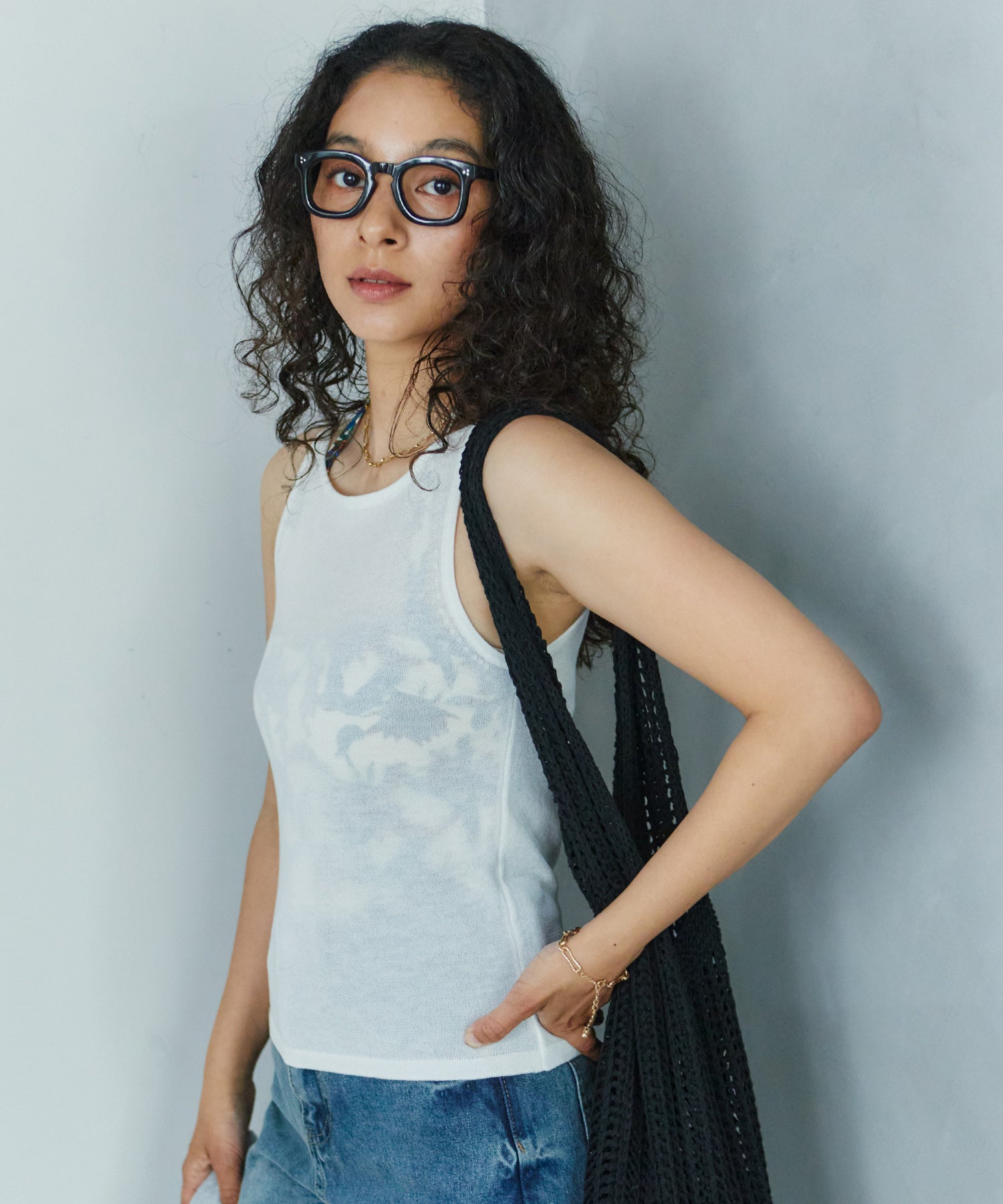 ホールドラウンドネックキャミ