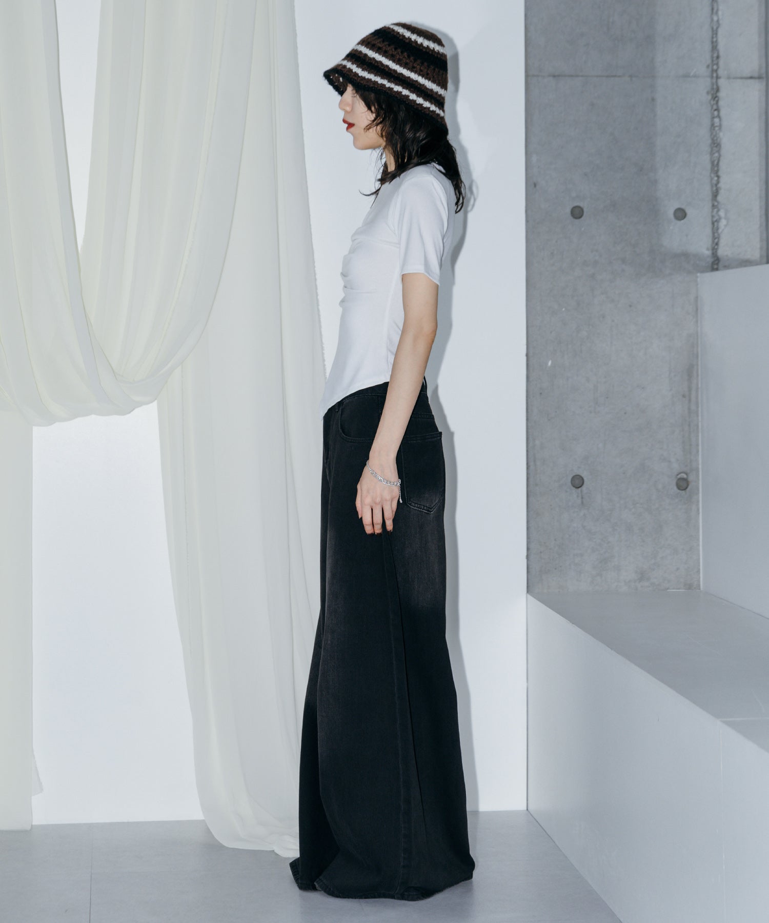 アシンメトリーギャザーTシャツ