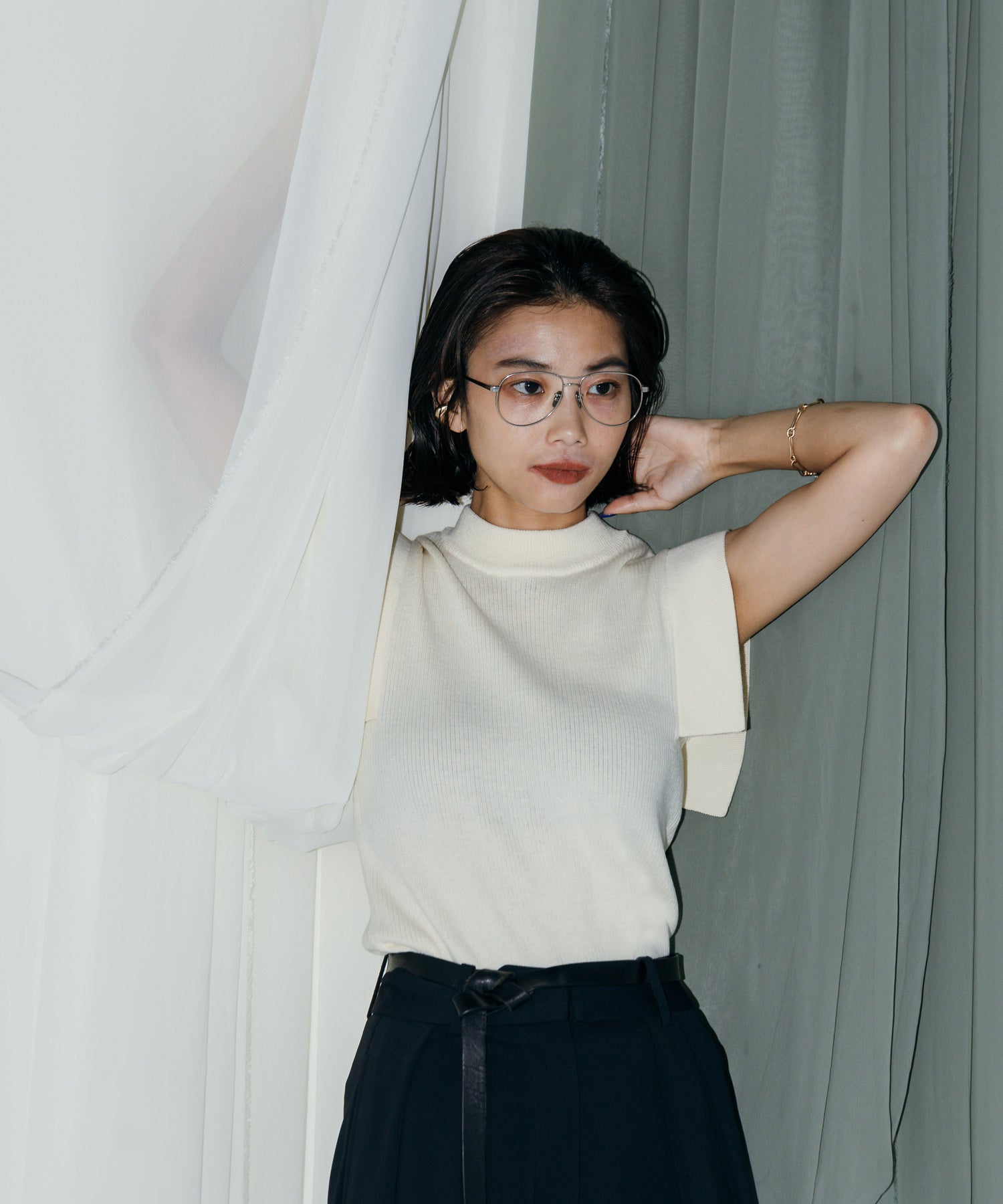 スクエアスリーブトップス