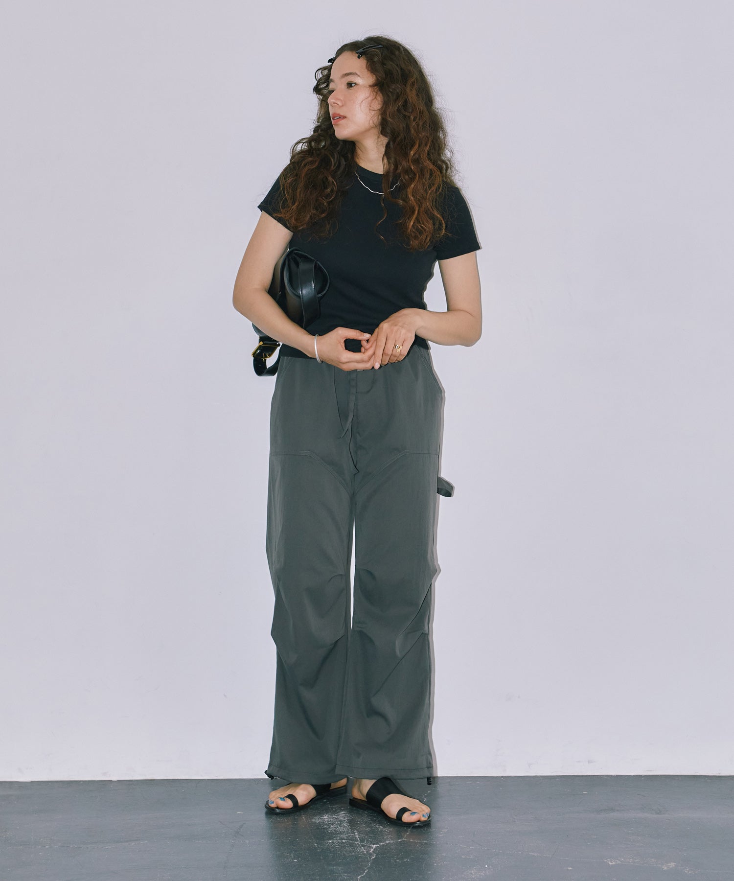 カーゴストレートパンツ