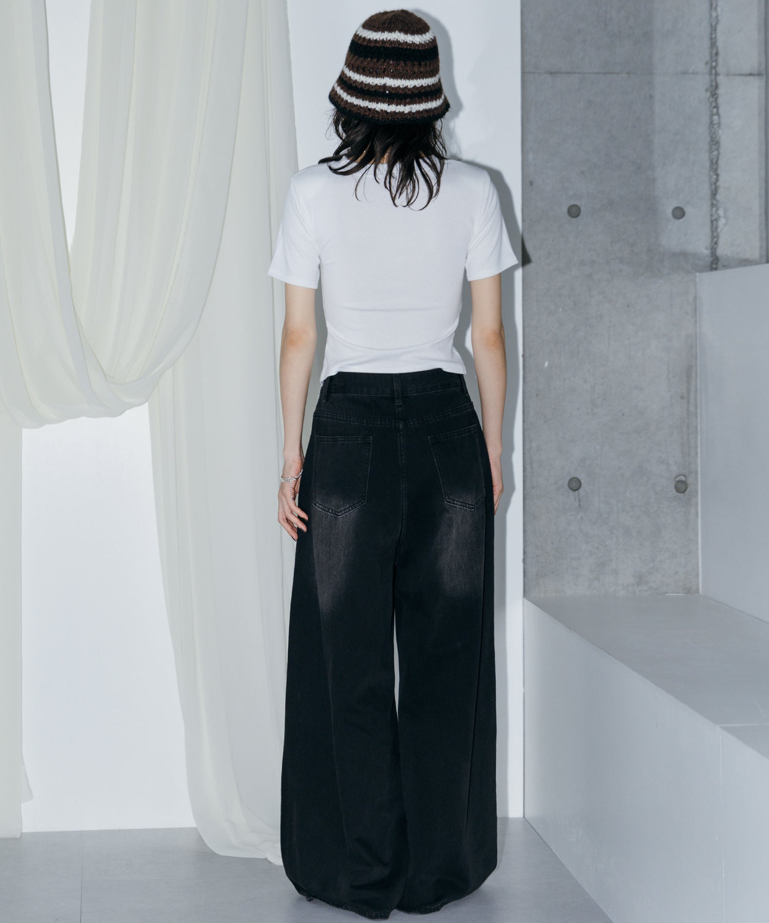 アシンメトリーギャザーTシャツ