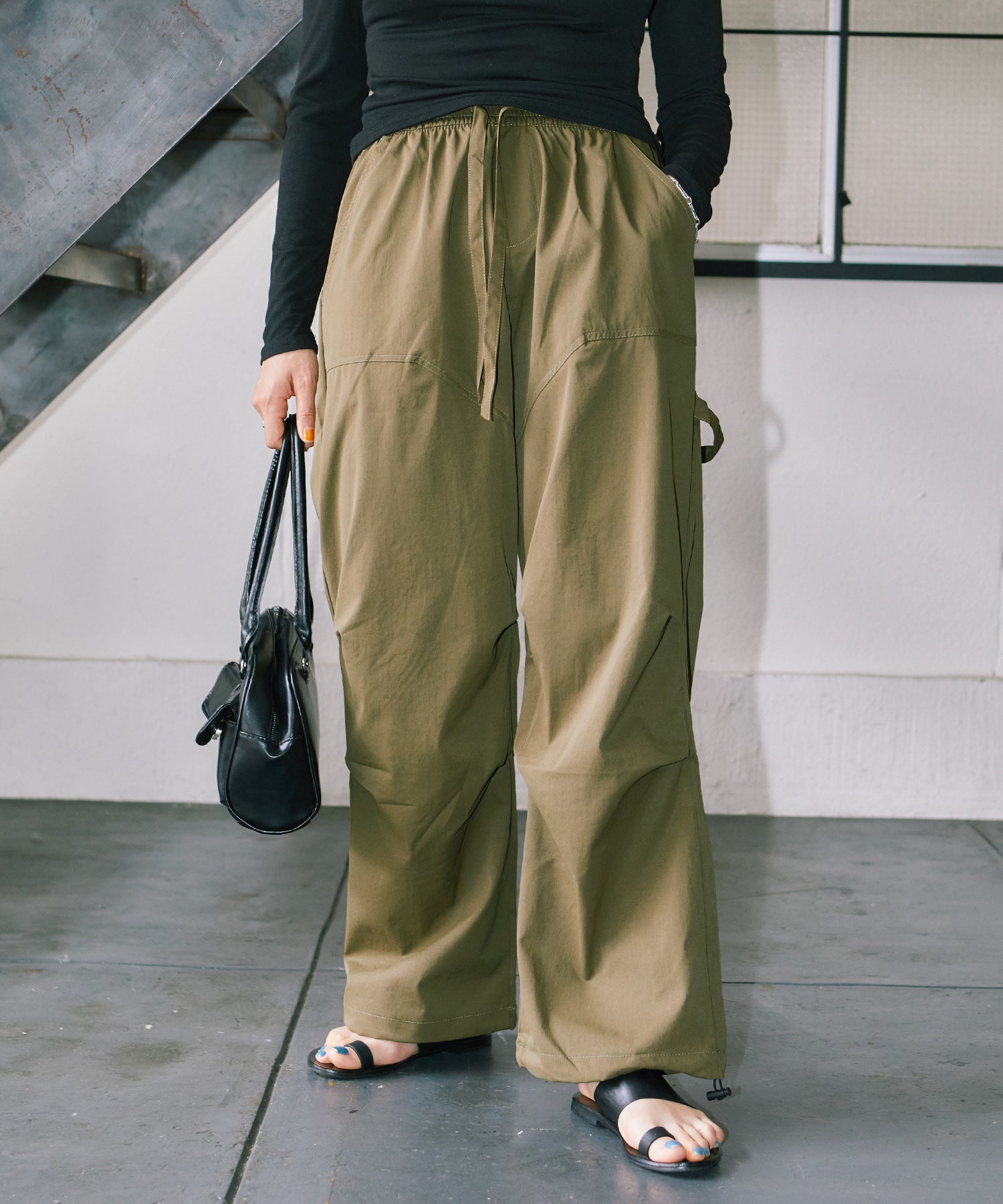 カーゴストレートパンツ