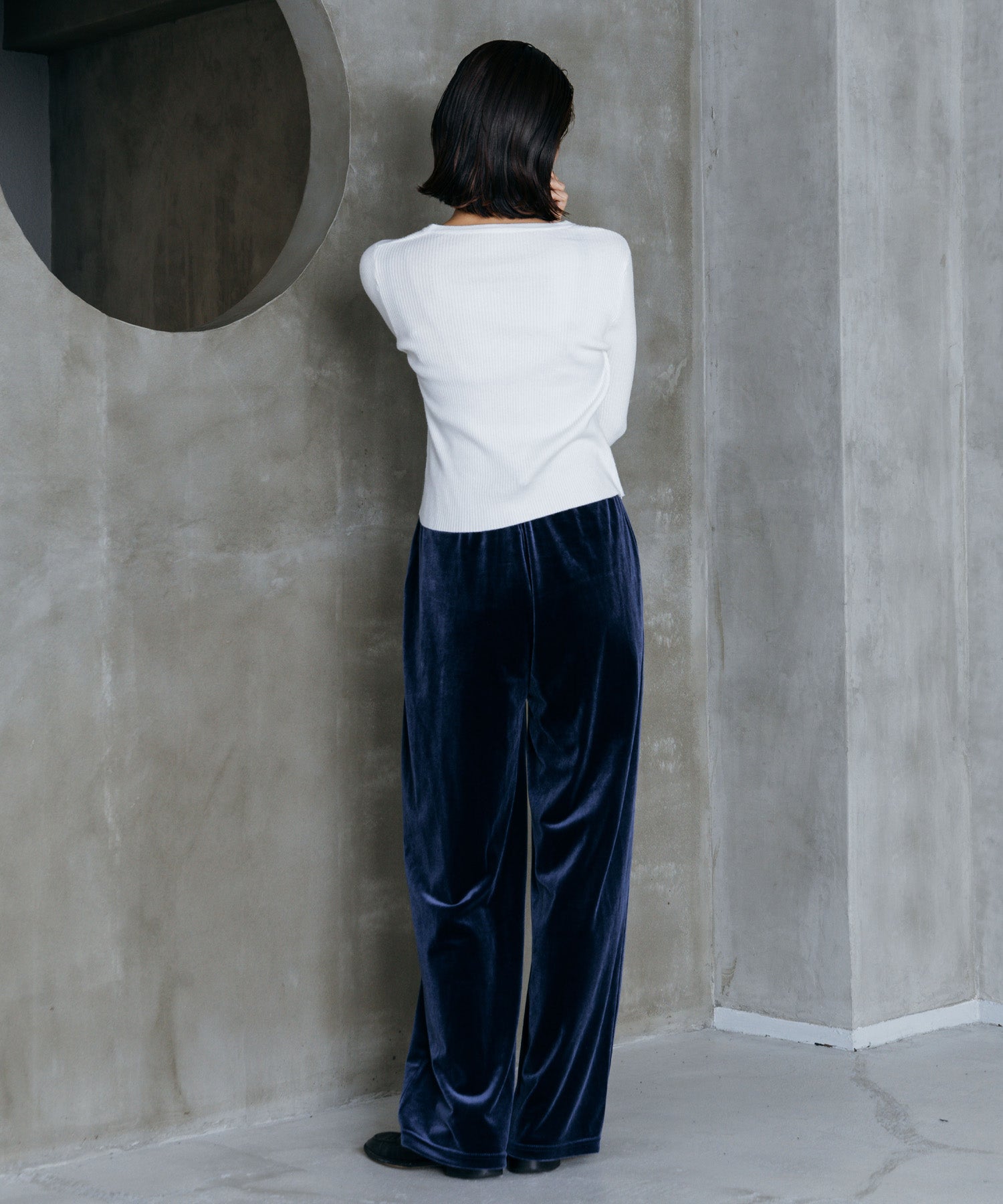 アシンメトリーデザインニット