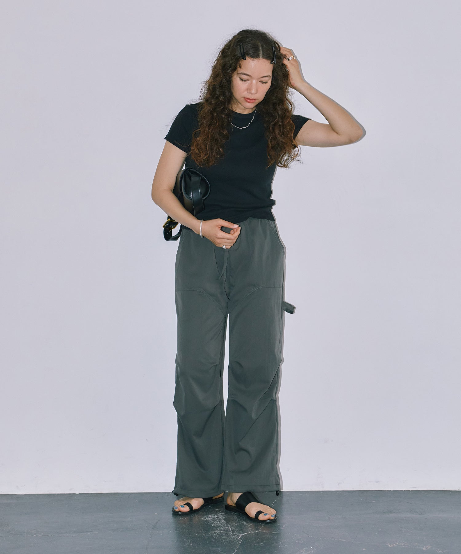 カーゴストレートパンツ