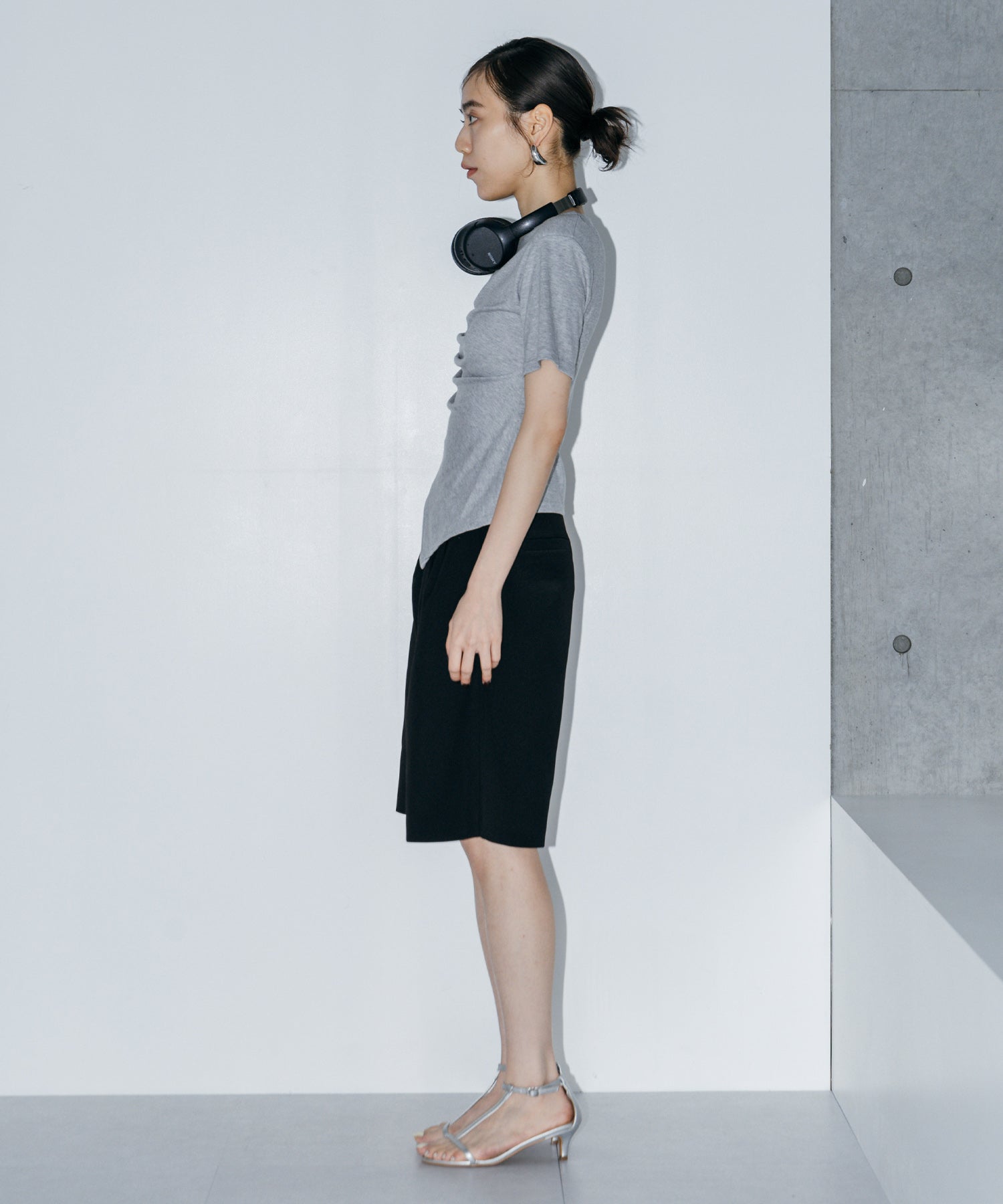 アシンメトリーギャザーTシャツ