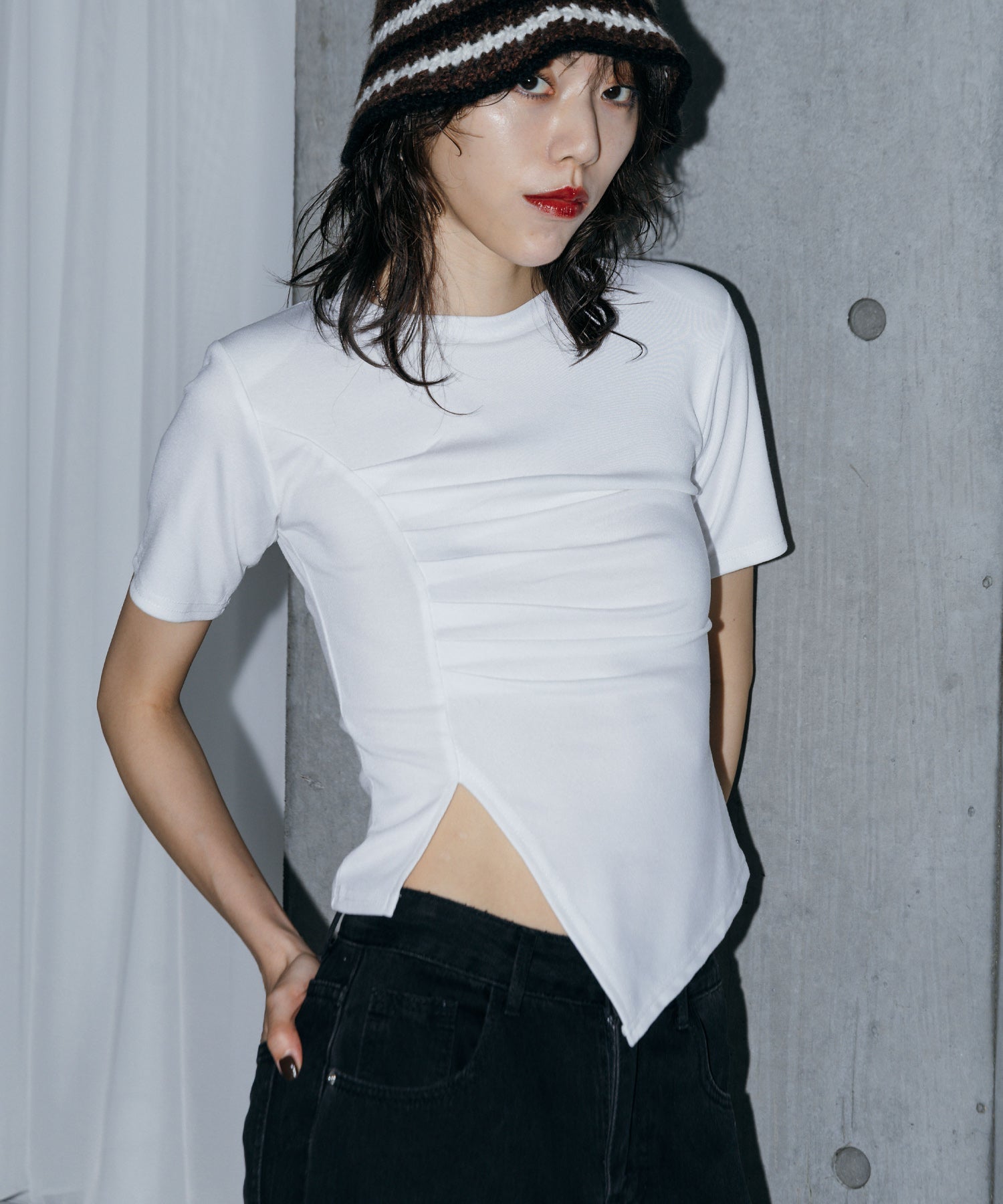 アシンメトリーギャザーTシャツ