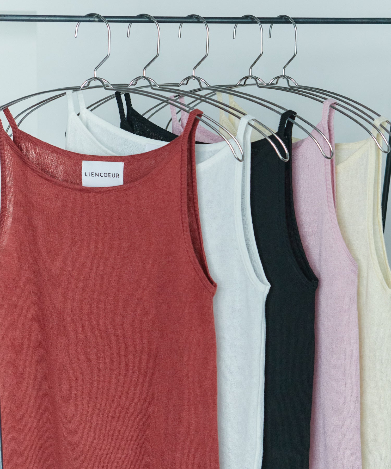 ホールドラウンドネックキャミ