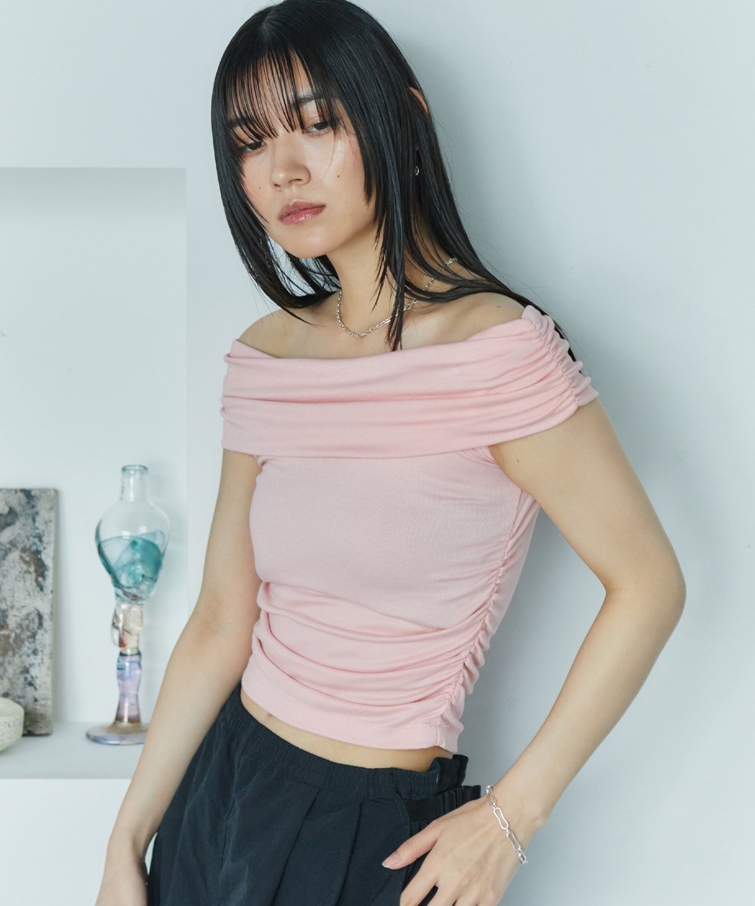 オフショルカットトップス