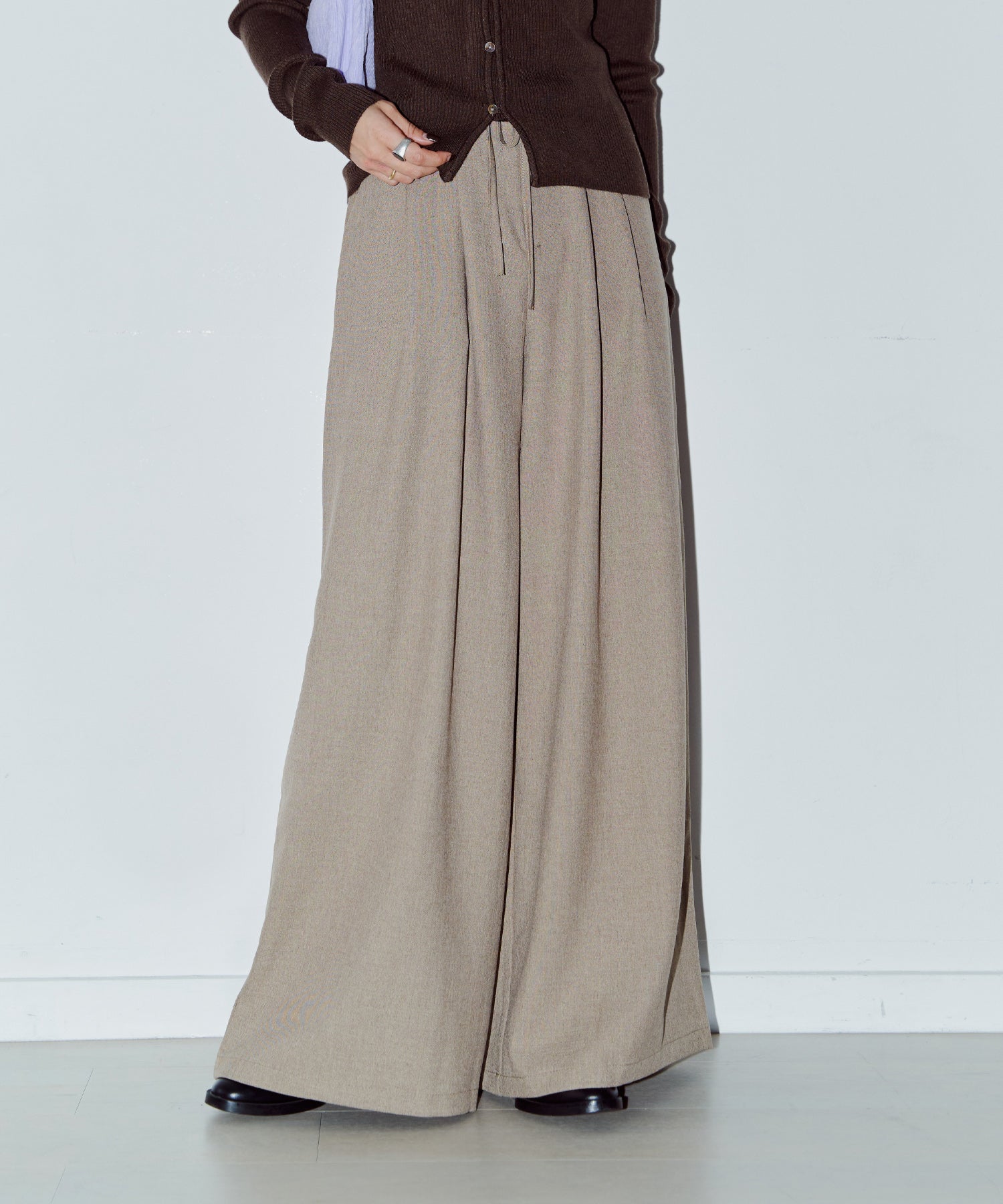 ウォームカラーワイドパンツ