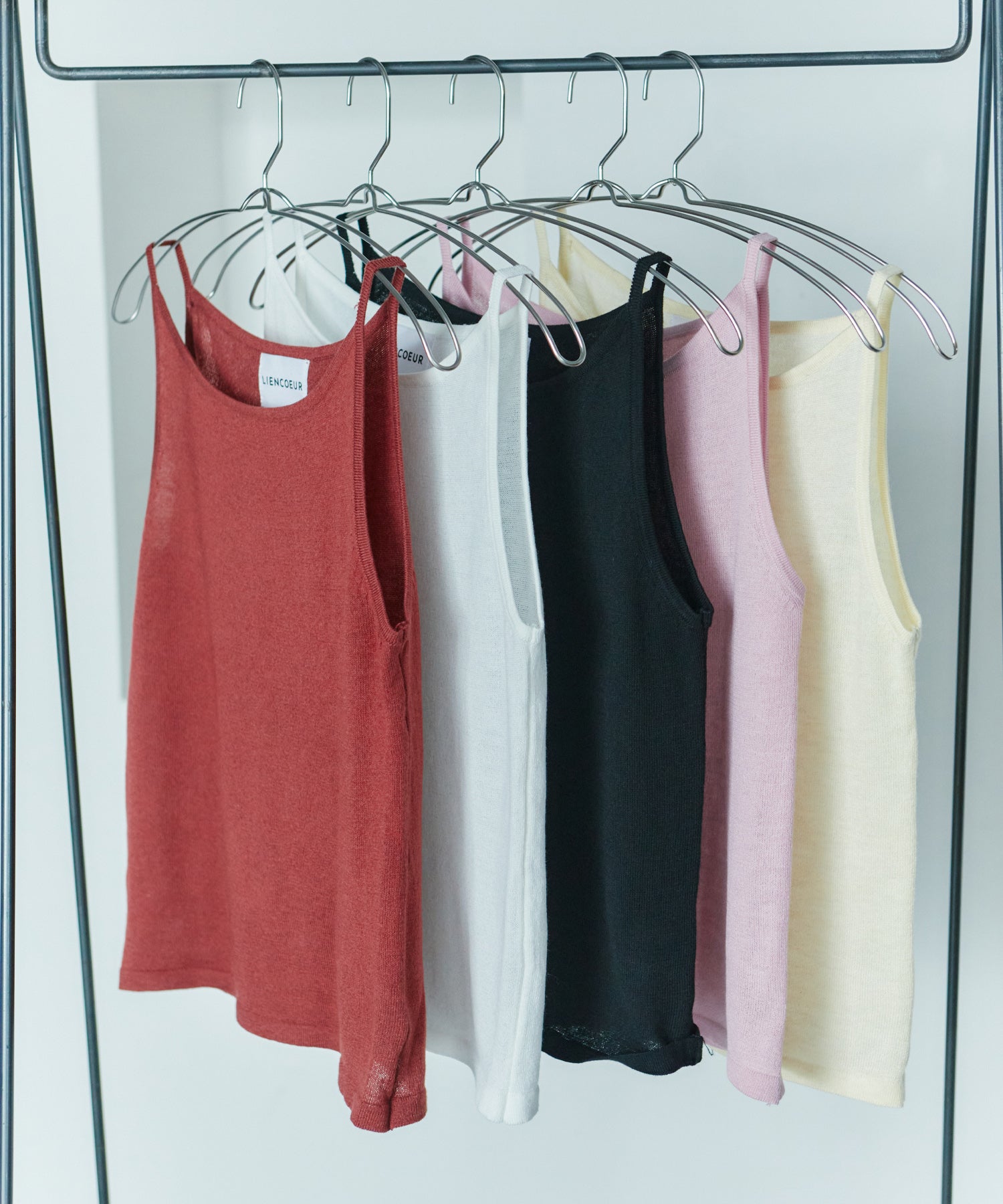 ホールドラウンドネックキャミ