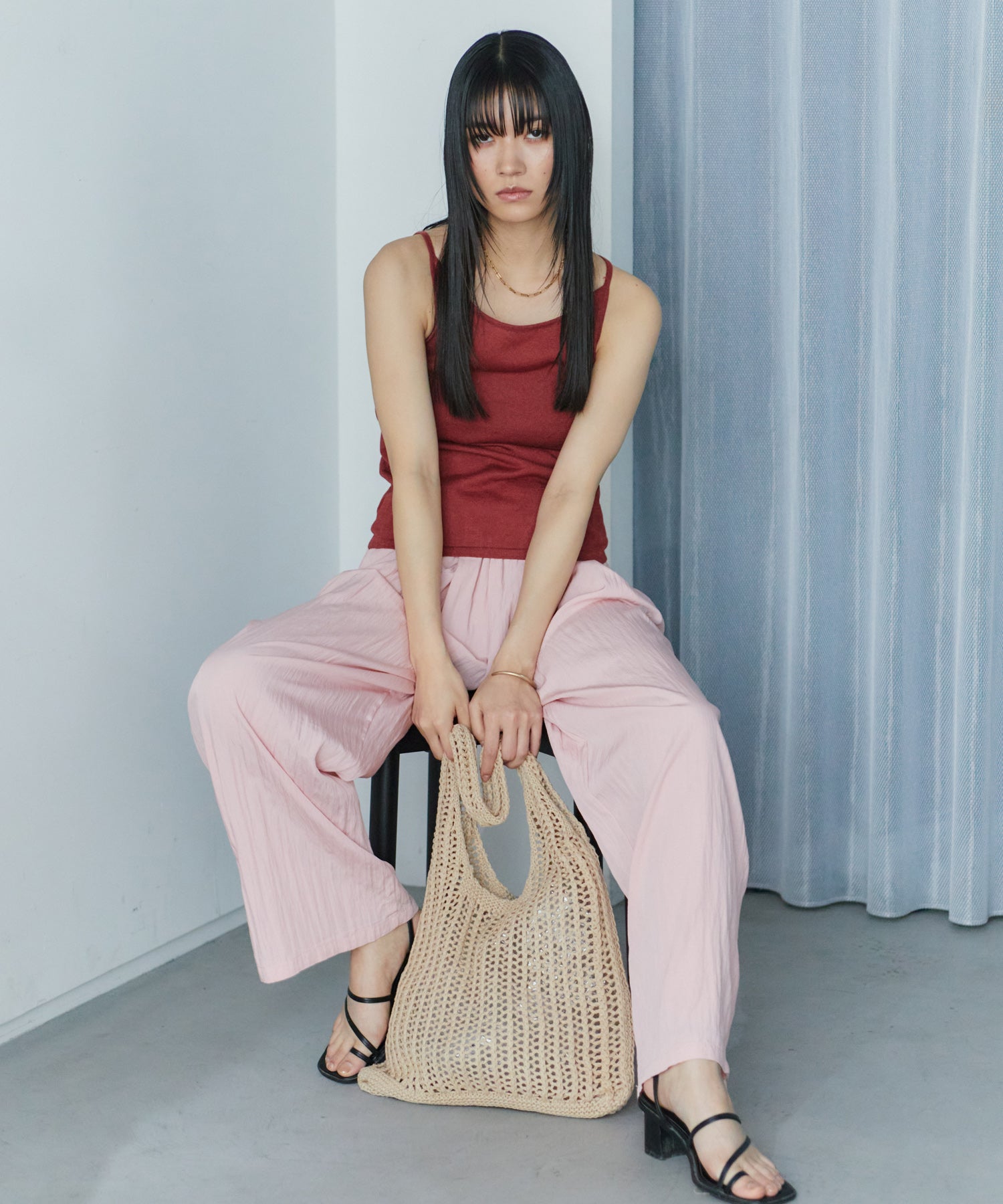 ホールドラウンドネックキャミ