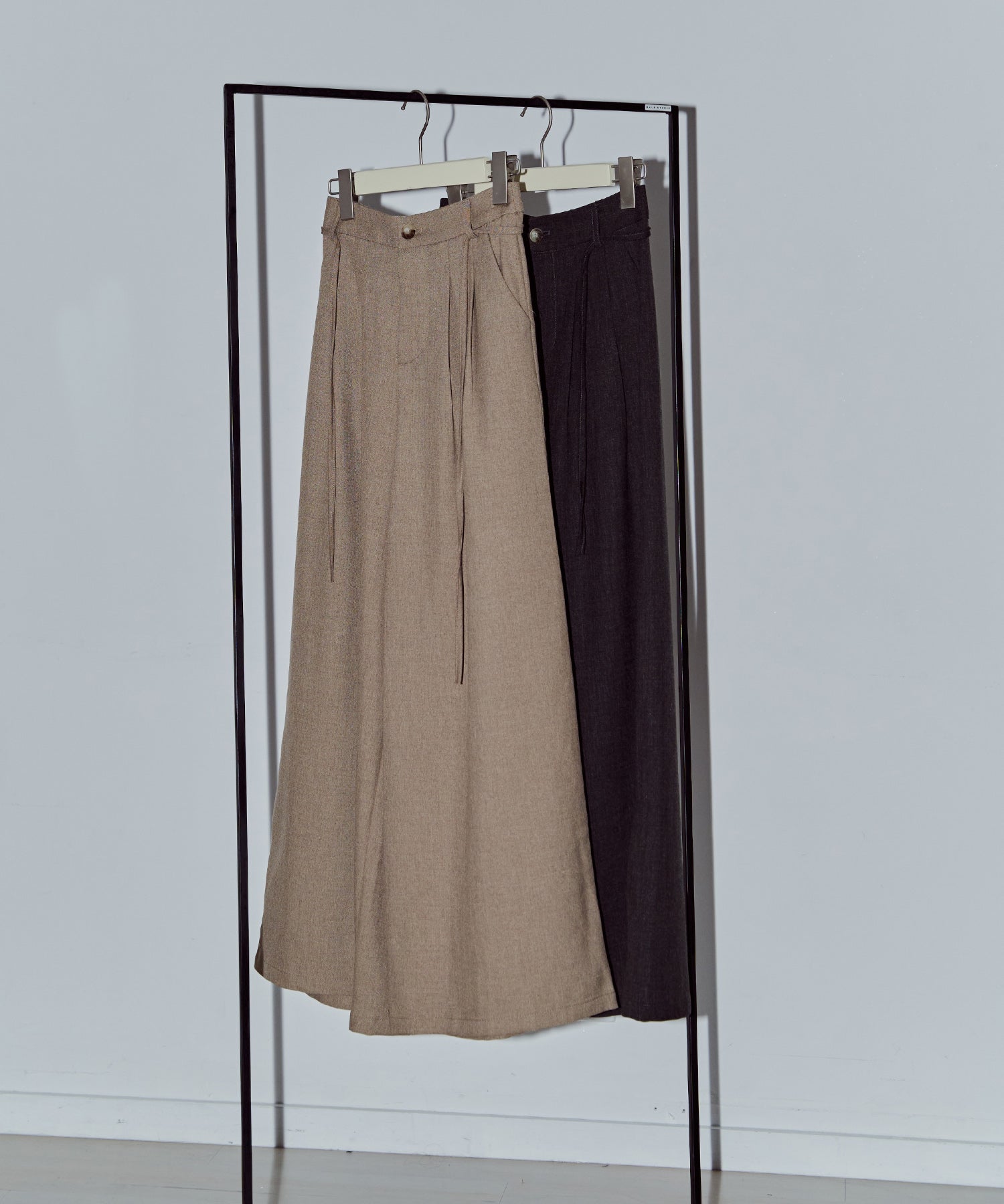 ウォームカラーワイドパンツ