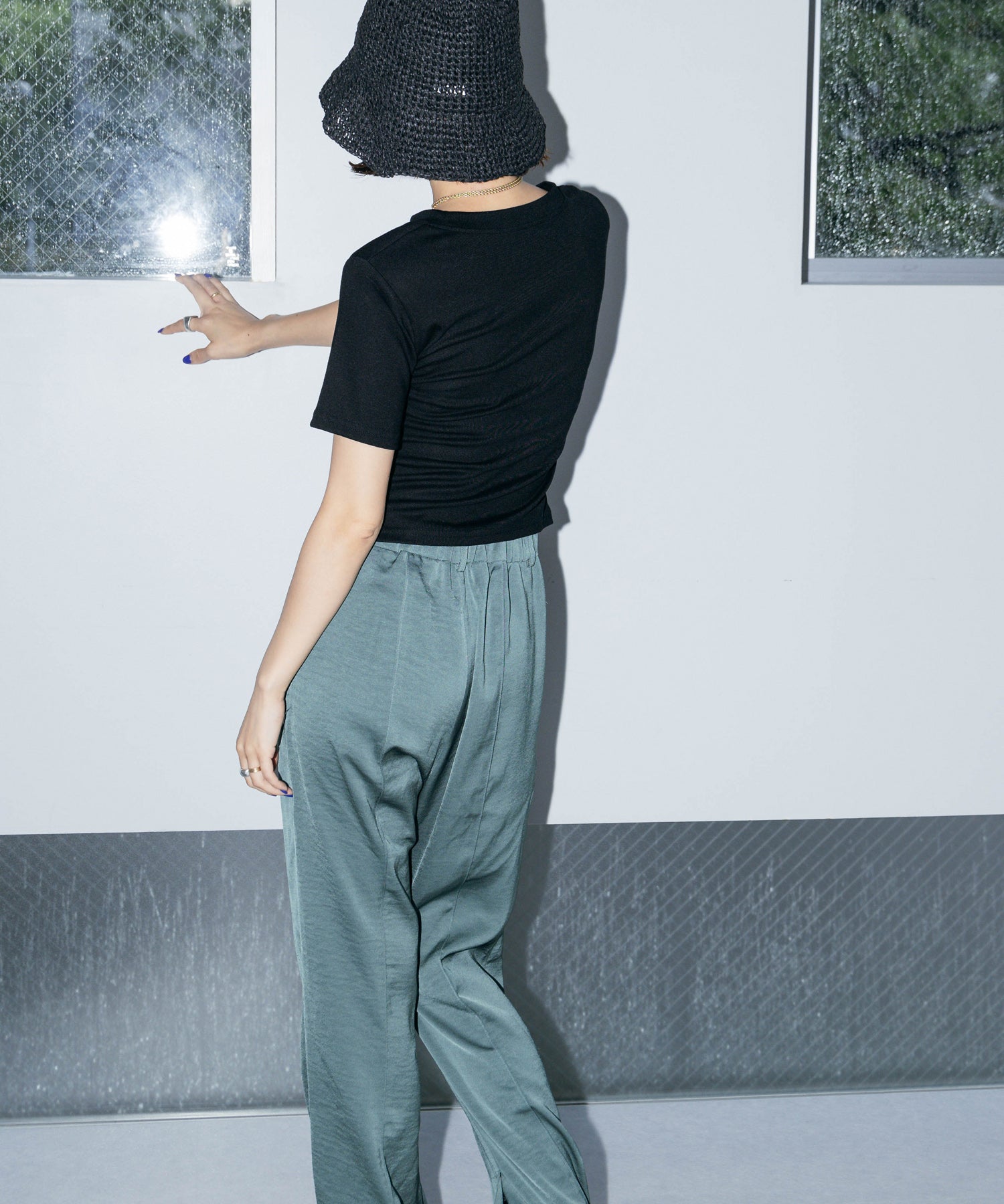 アシンメトリーギャザーTシャツ