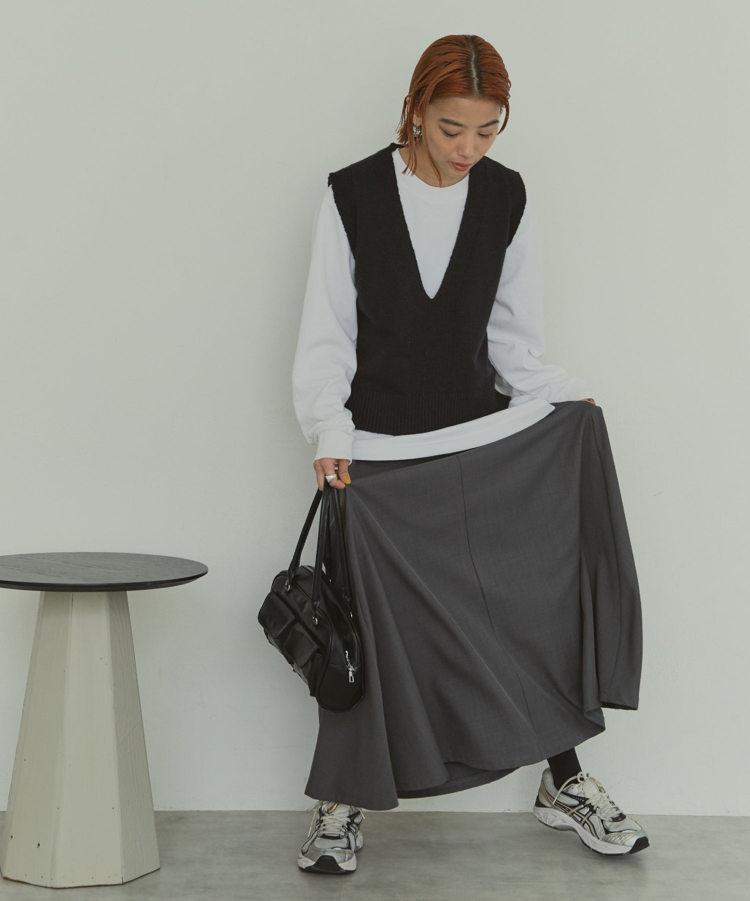 深Vネックメルヘンニットベスト