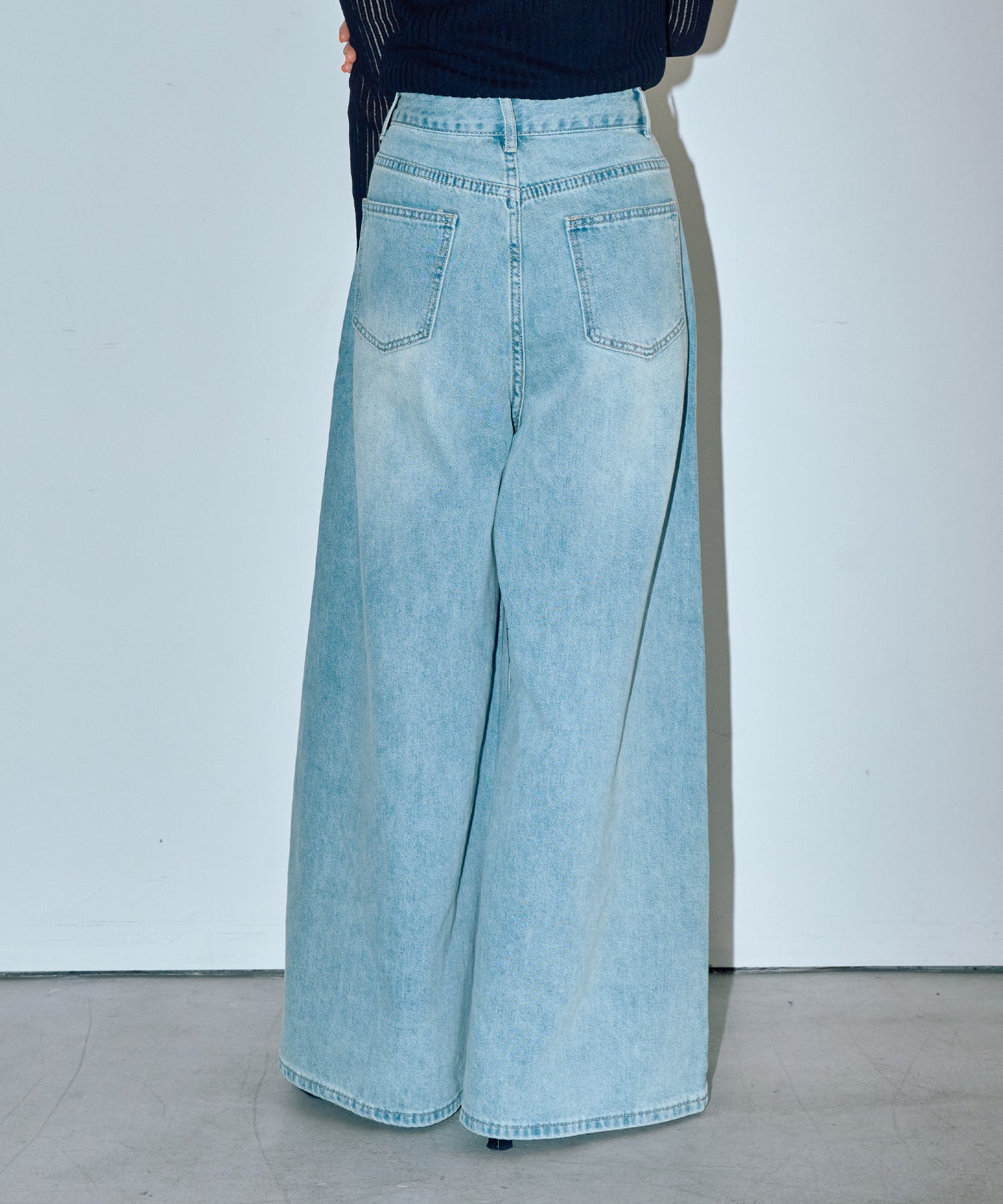 ワイドベルデニム