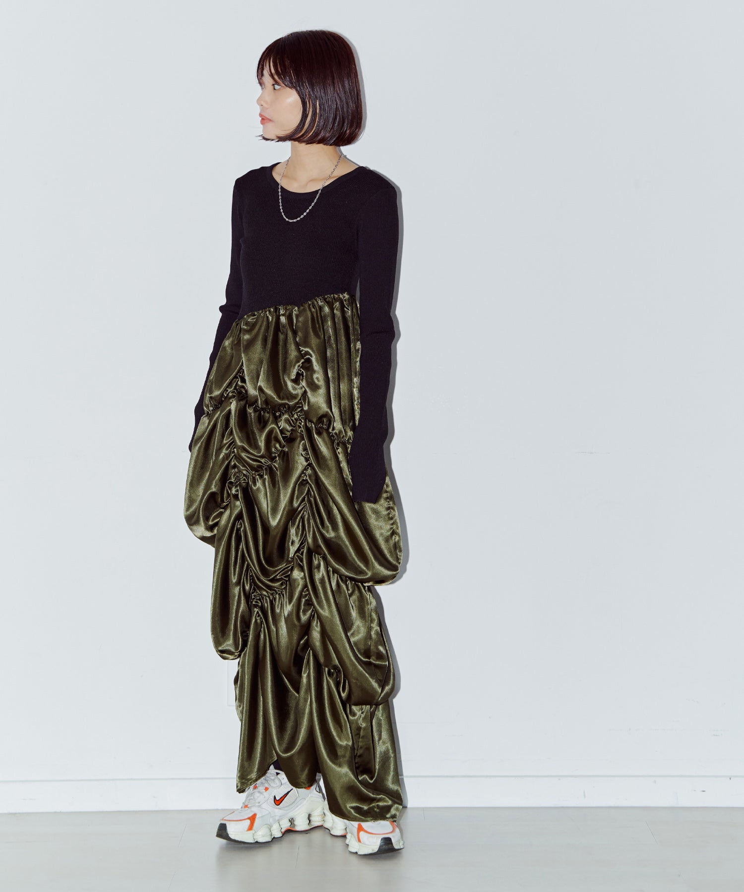 ダリアドッキングギャザーワンピース