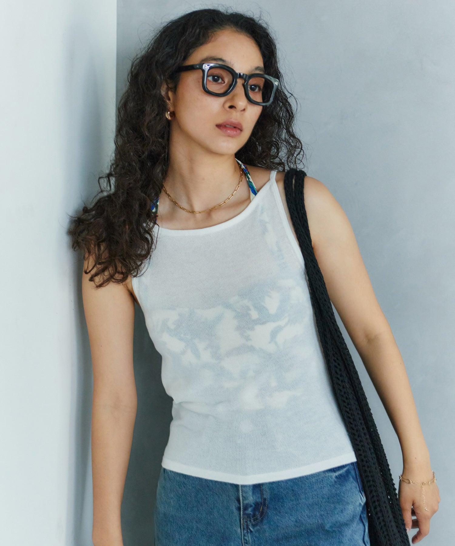 ホールドラウンドネックキャミ