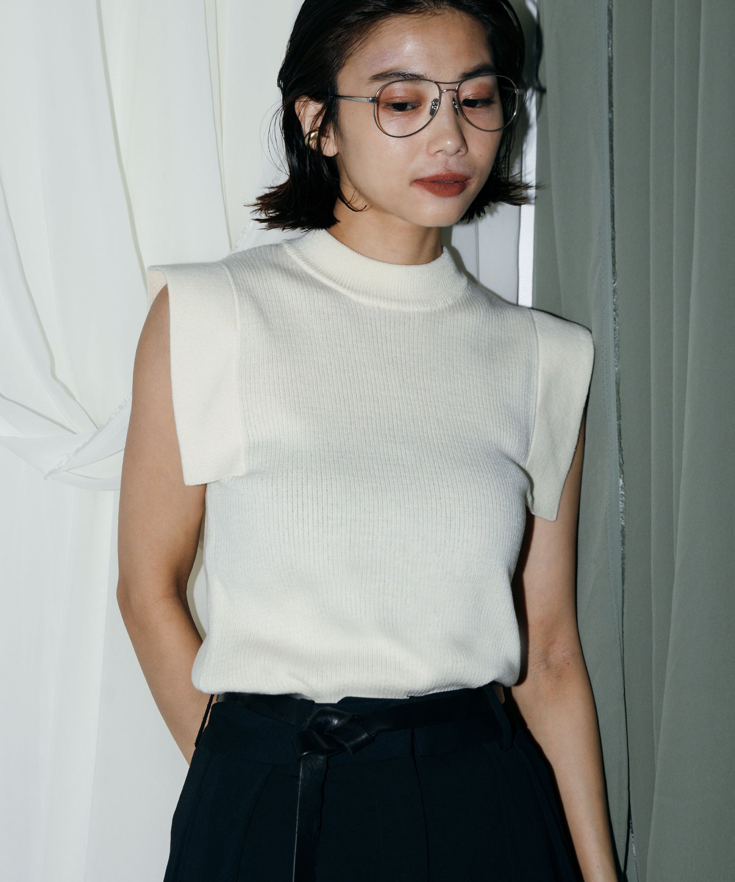 スクエアスリーブトップス