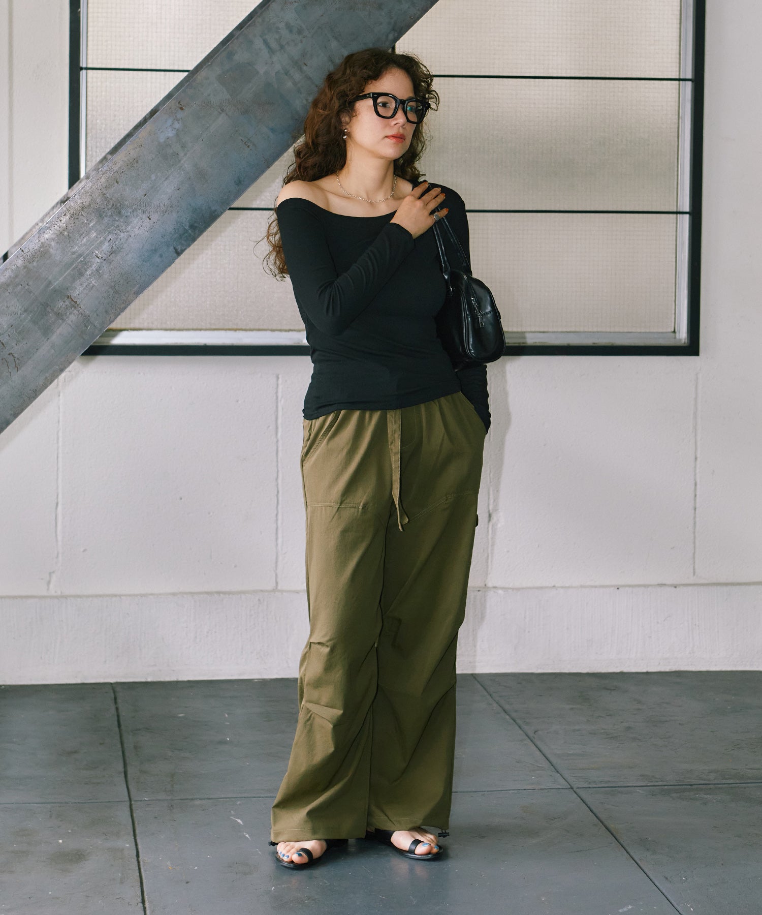 カーゴストレートパンツ